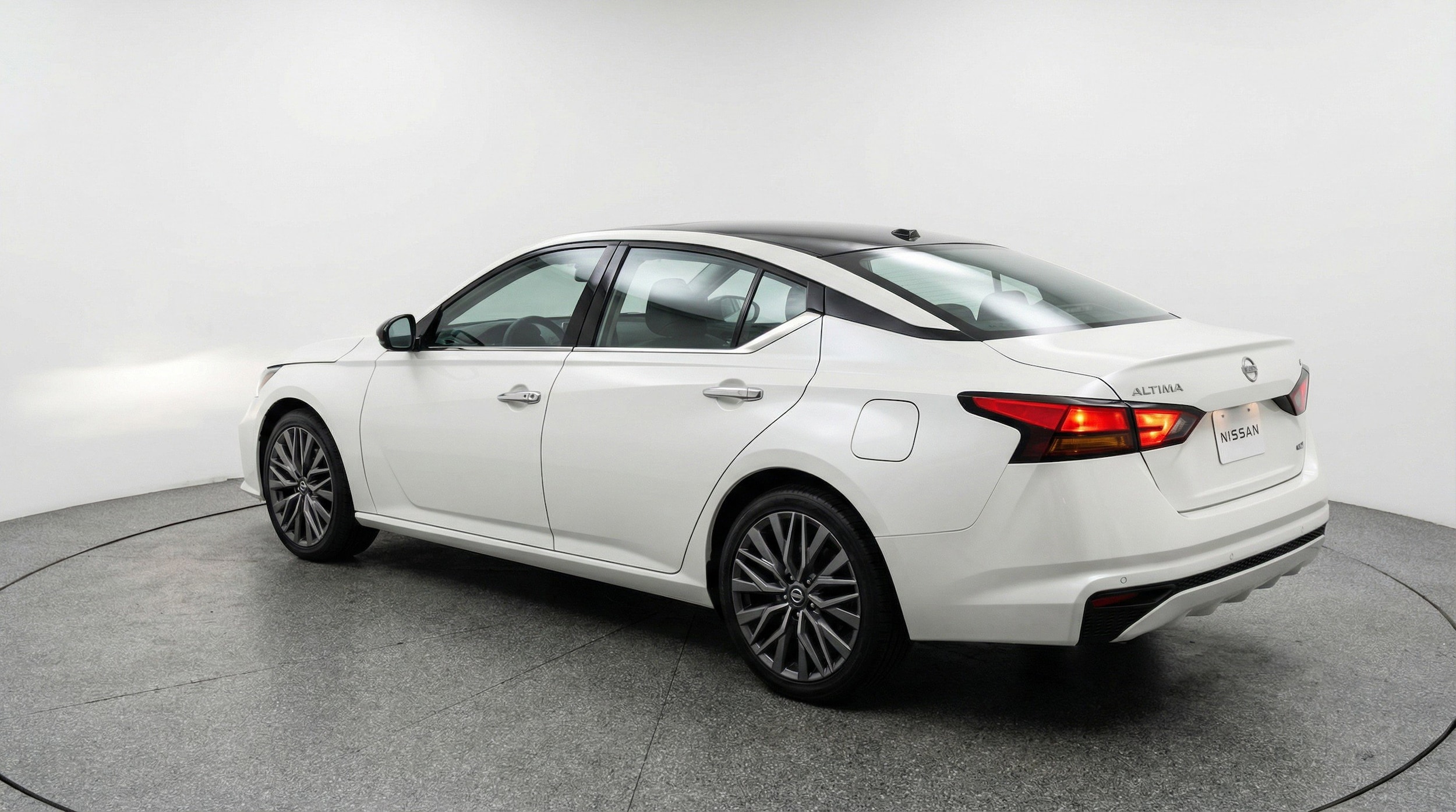 Thumbnail: 2025 Nissan Altima - 6