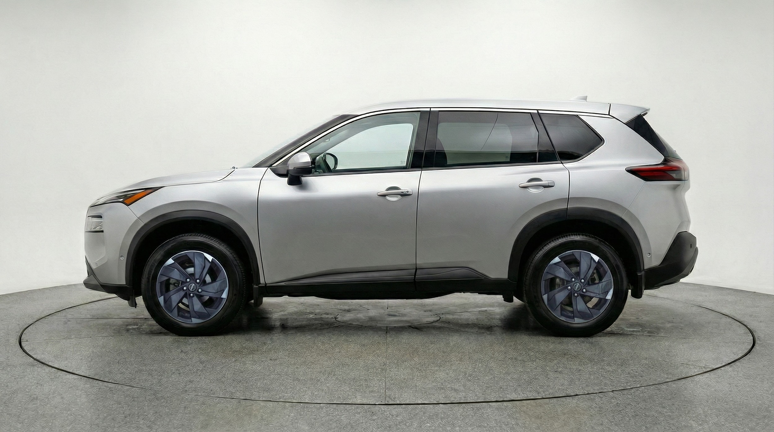 Thumbnail: 2025 Nissan Rogue - 4