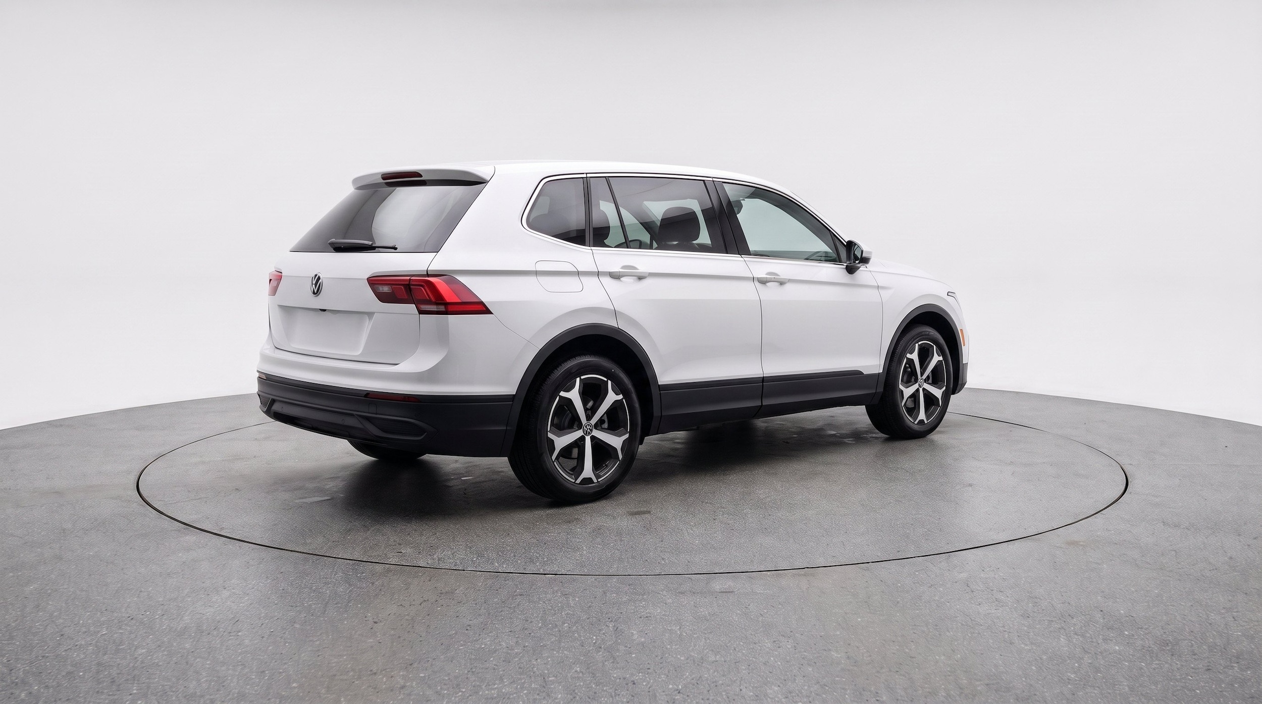 Thumbnail: 2026 Volkswagen Tiguan - 9