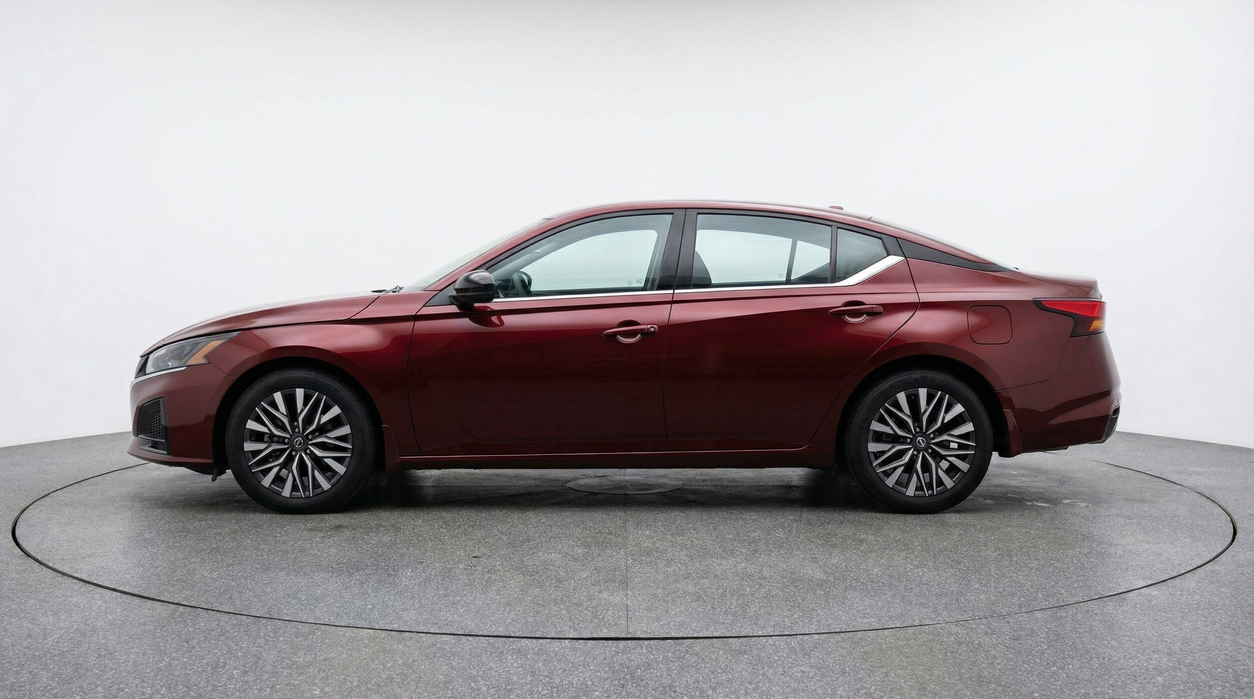 Thumbnail: 2025 Nissan Altima - 5