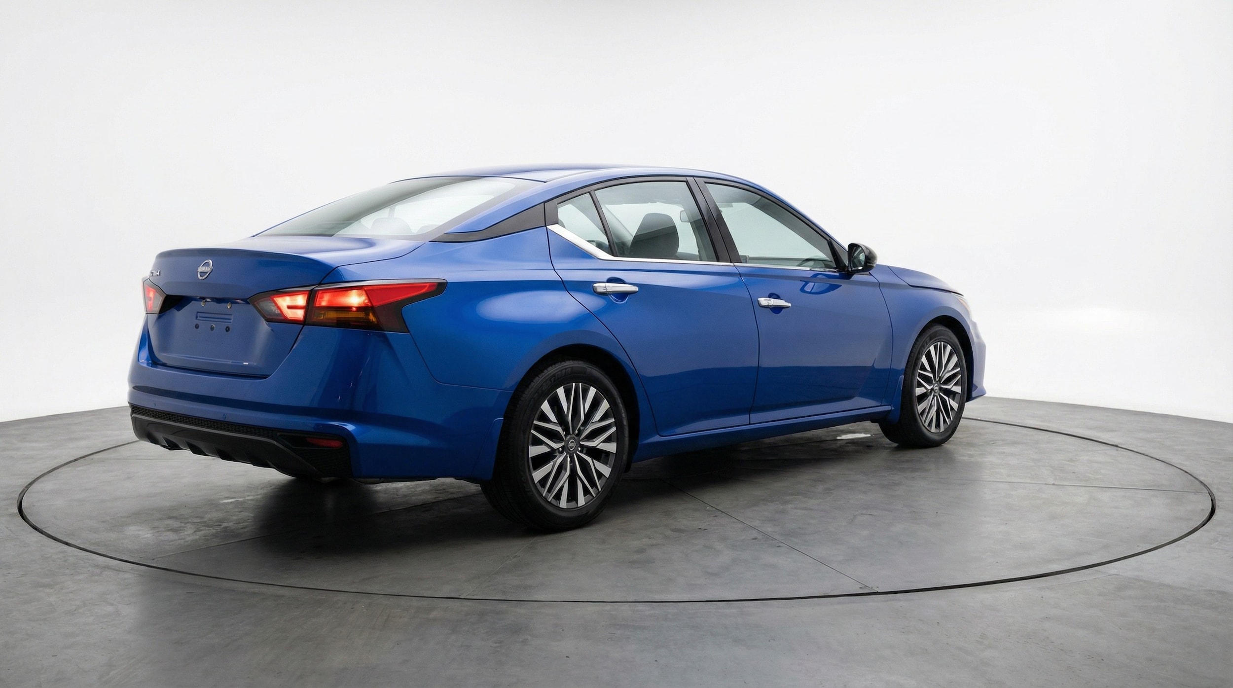 Thumbnail: 2025 Nissan Altima - 7