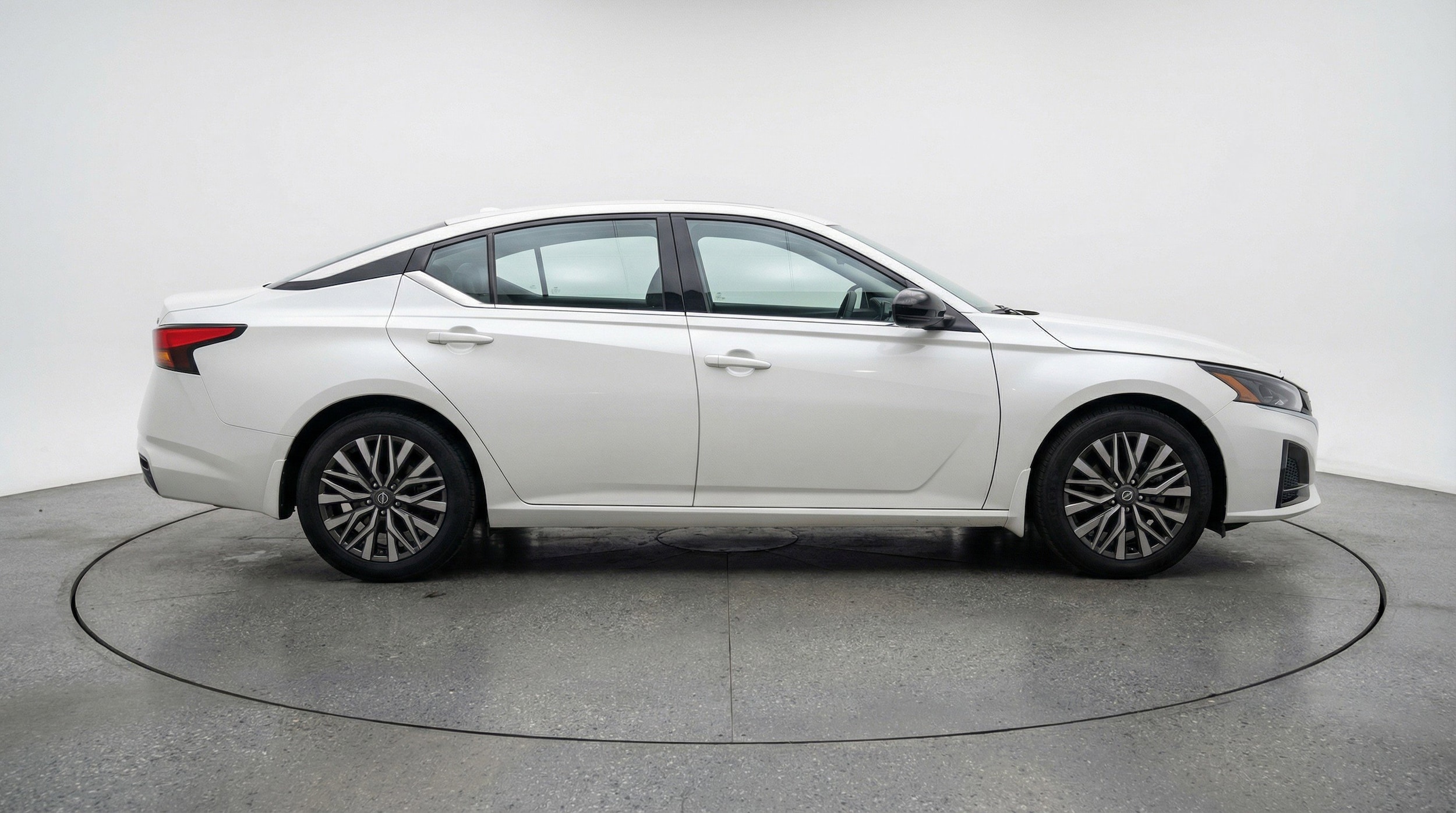 Thumbnail: 2025 Nissan Altima - 11