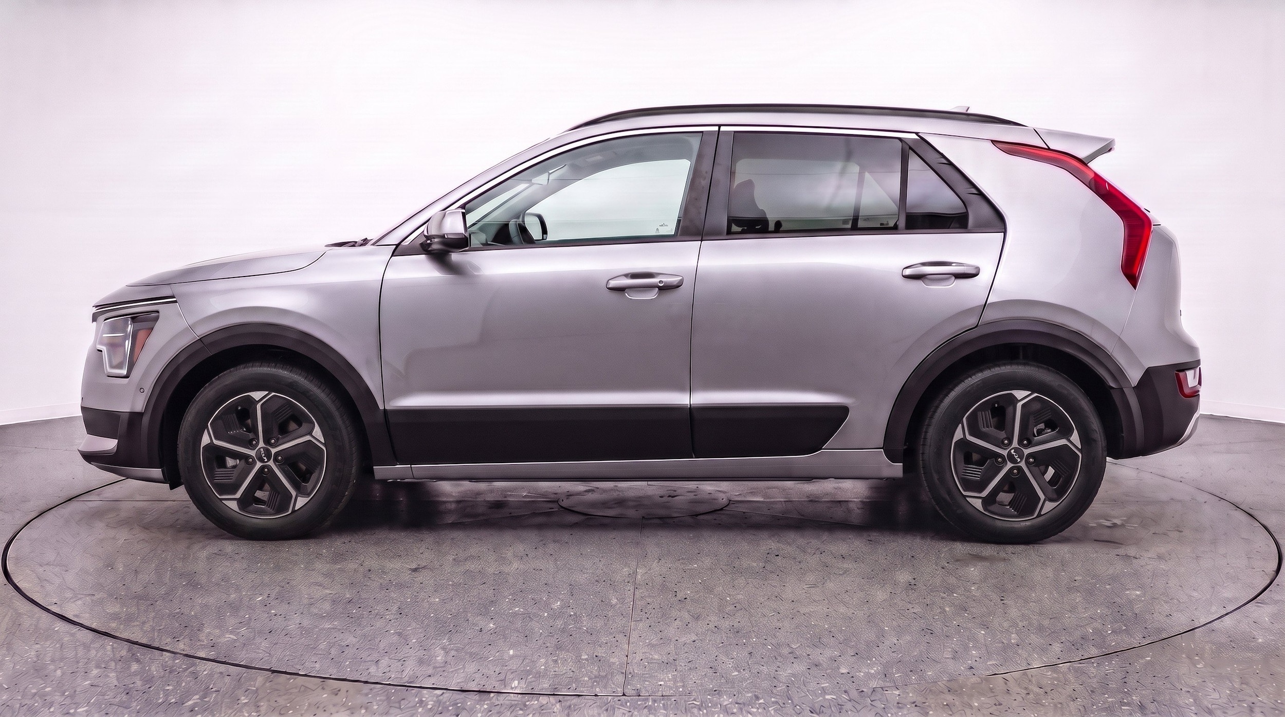 Thumbnail: 2026 Kia Niro - 5