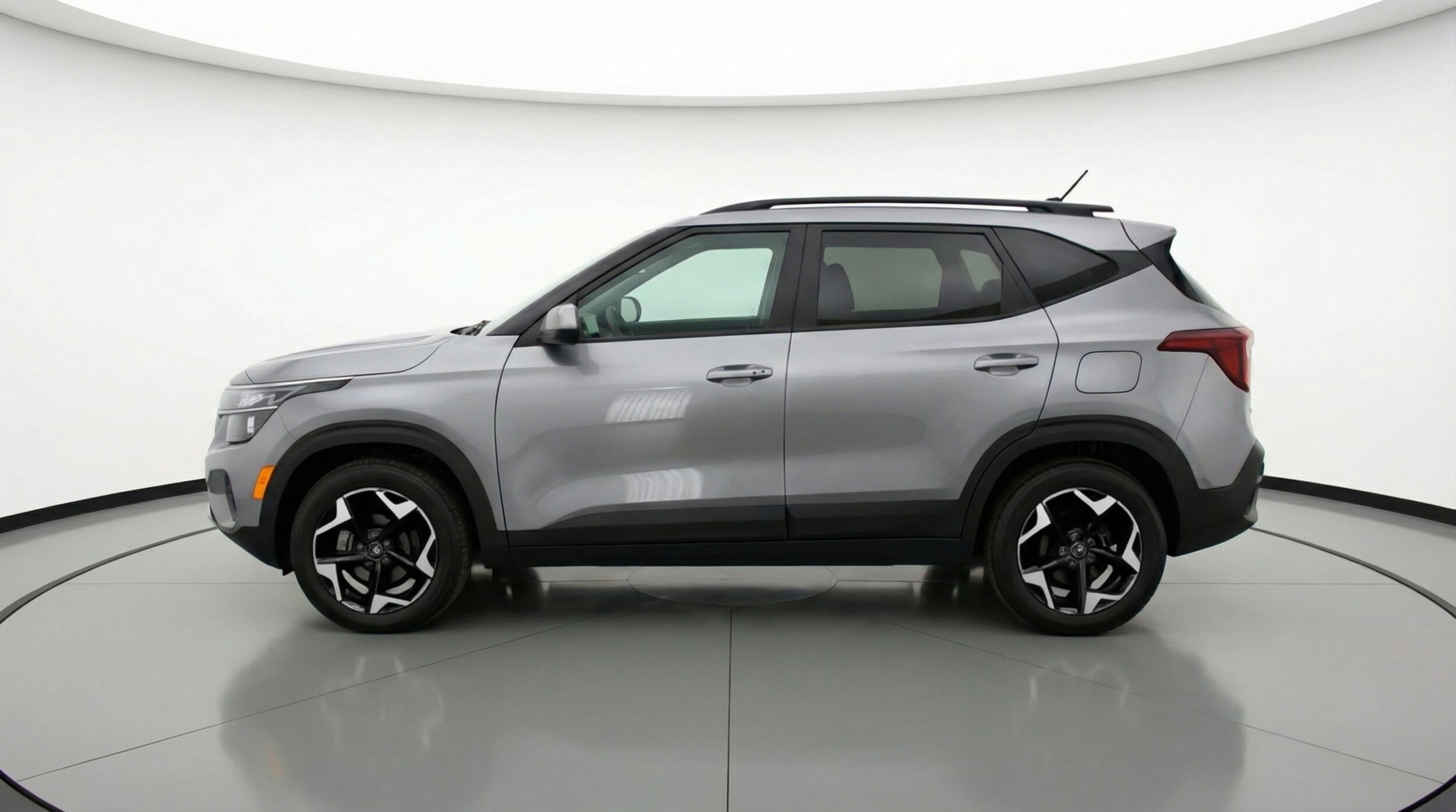 Thumbnail: 2025 Kia Seltos - 4