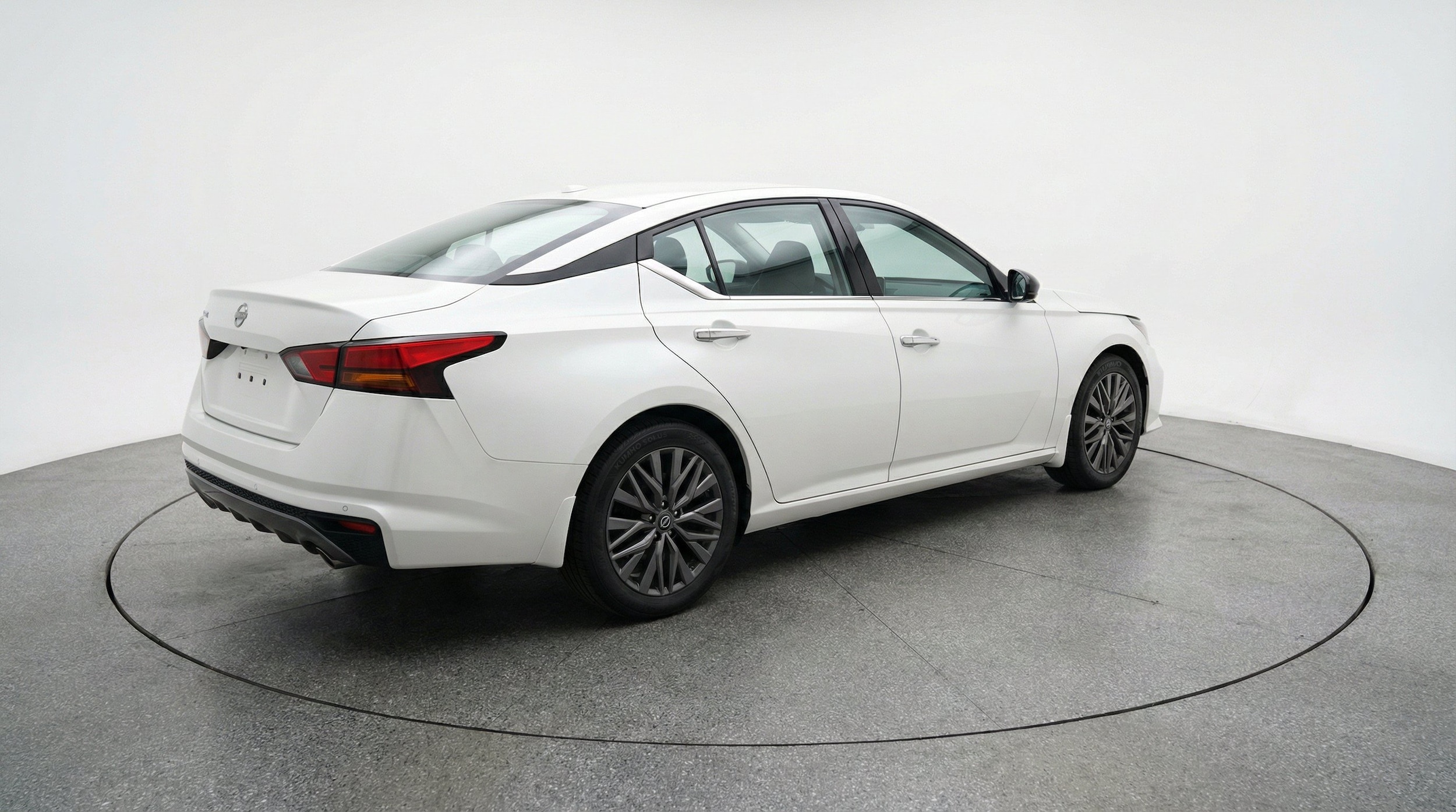 Thumbnail: 2025 Nissan Altima - 9