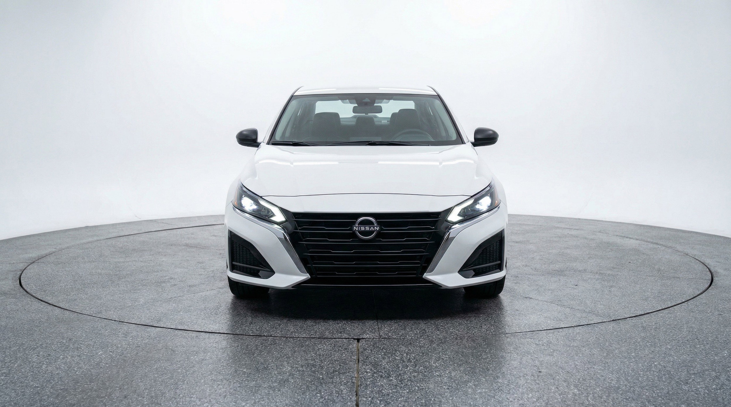 Thumbnail: 2025 Nissan Altima - 2