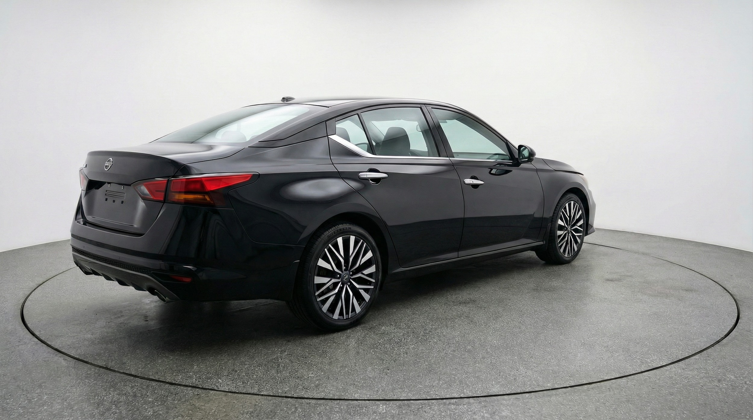 Thumbnail: 2025 Nissan Altima - 7