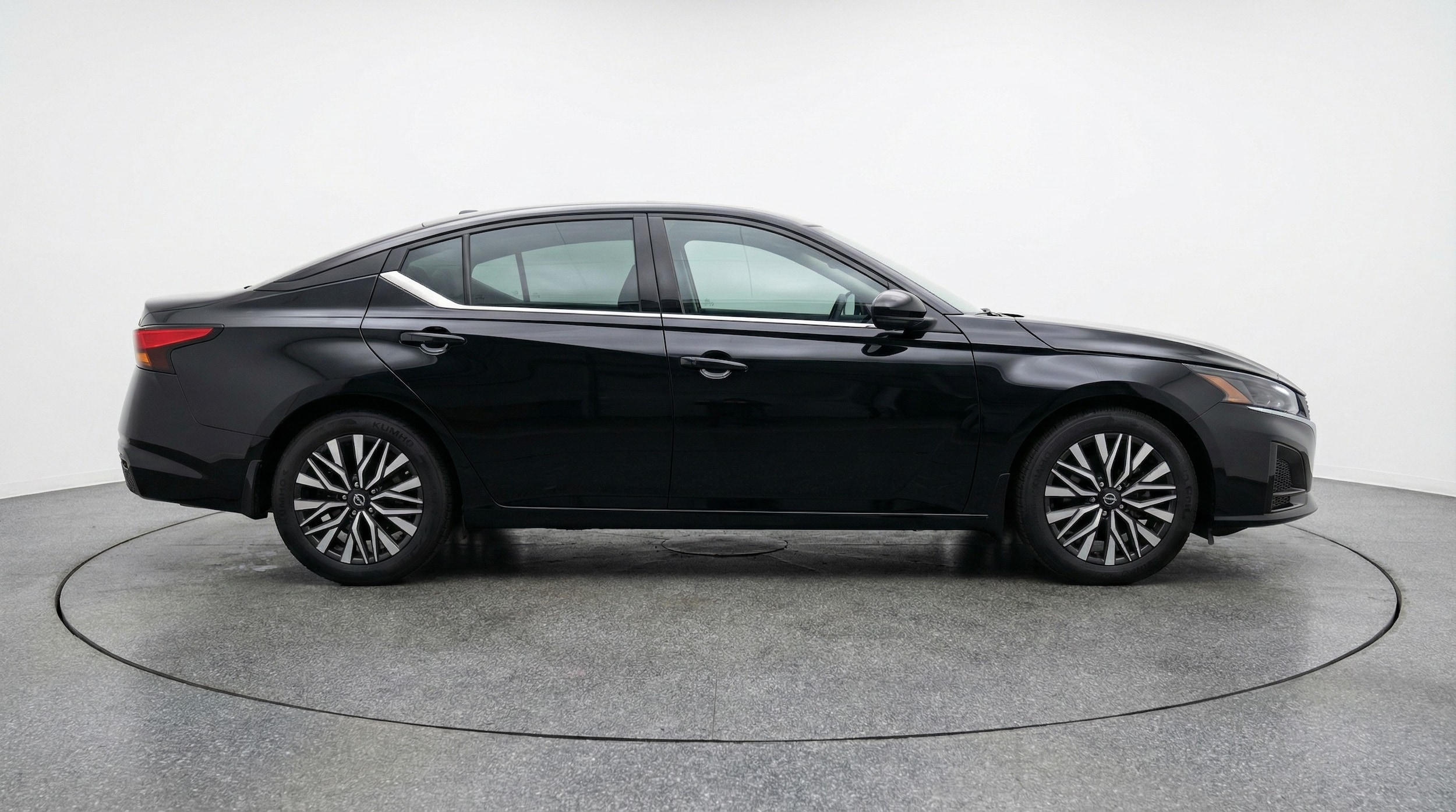 Thumbnail: 2025 Nissan Altima - 8