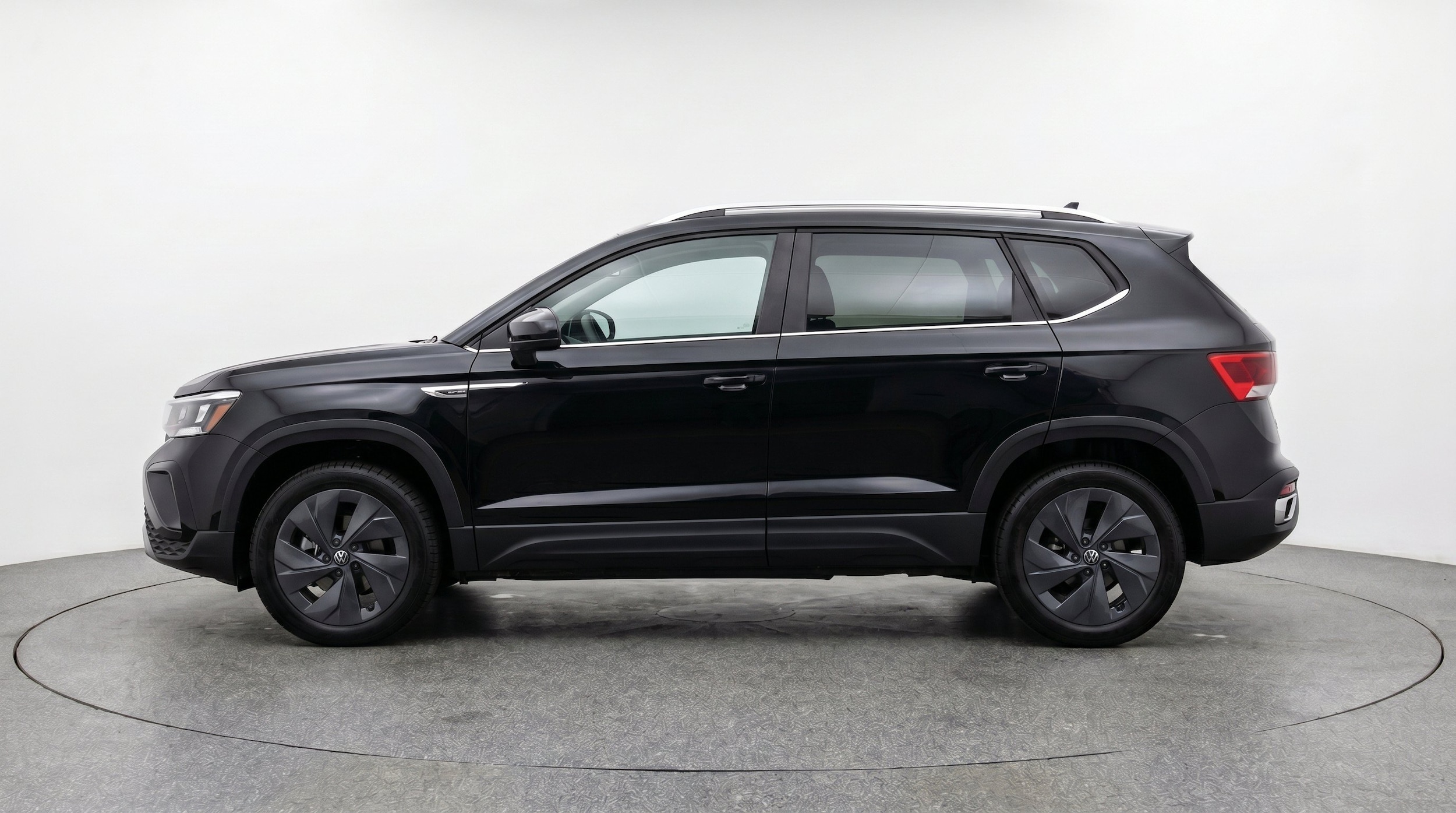 Thumbnail: 2026 Volkswagen Taos - 5