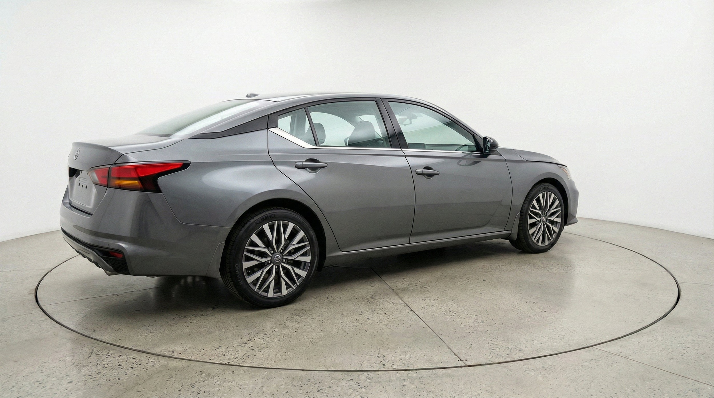 Thumbnail: 2025 Nissan Altima - 9