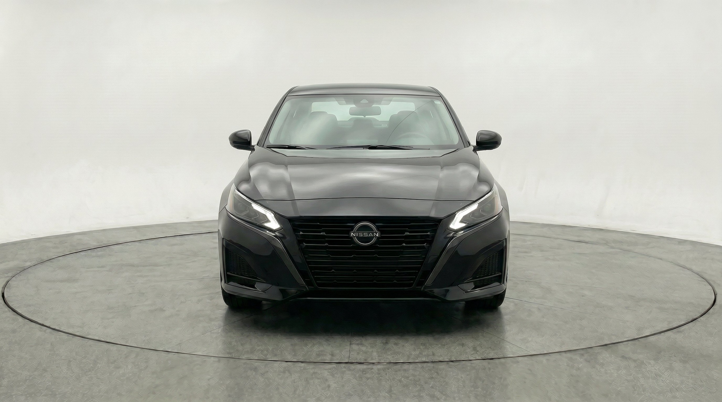 Thumbnail: 2025 Nissan Altima - 2