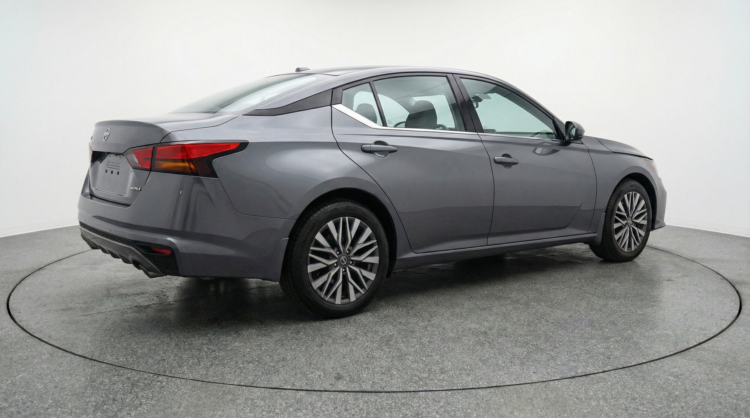 Thumbnail: 2025 Nissan Altima - 9