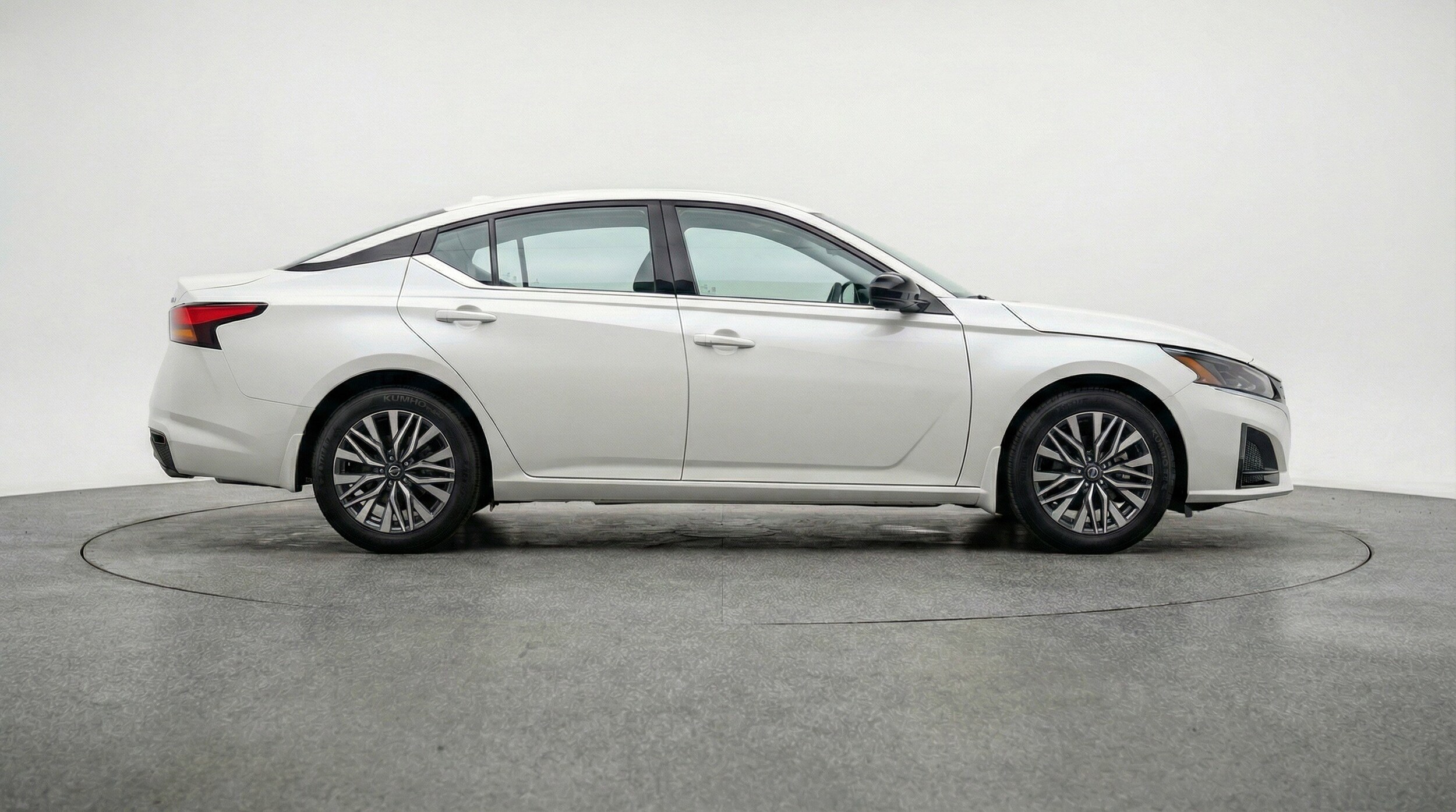 Thumbnail: 2025 Nissan Altima - 11