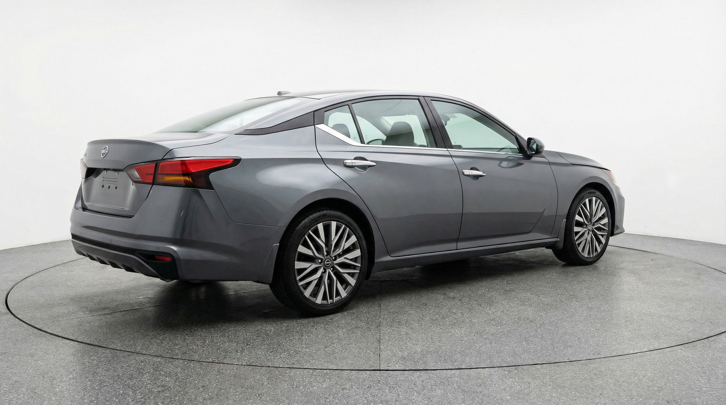 Thumbnail: 2025 Nissan Altima - 9