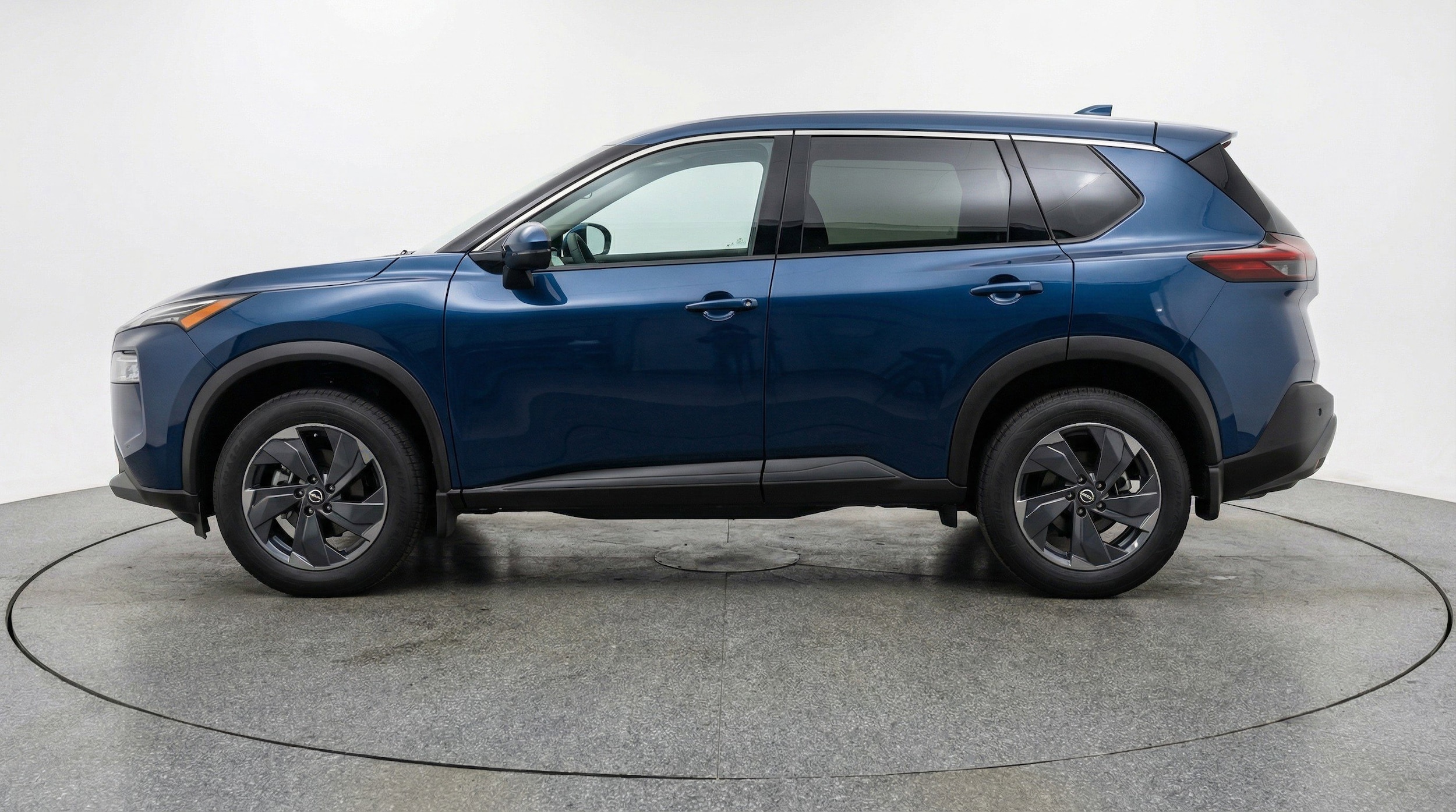 Thumbnail: 2025 Nissan Rogue - 5