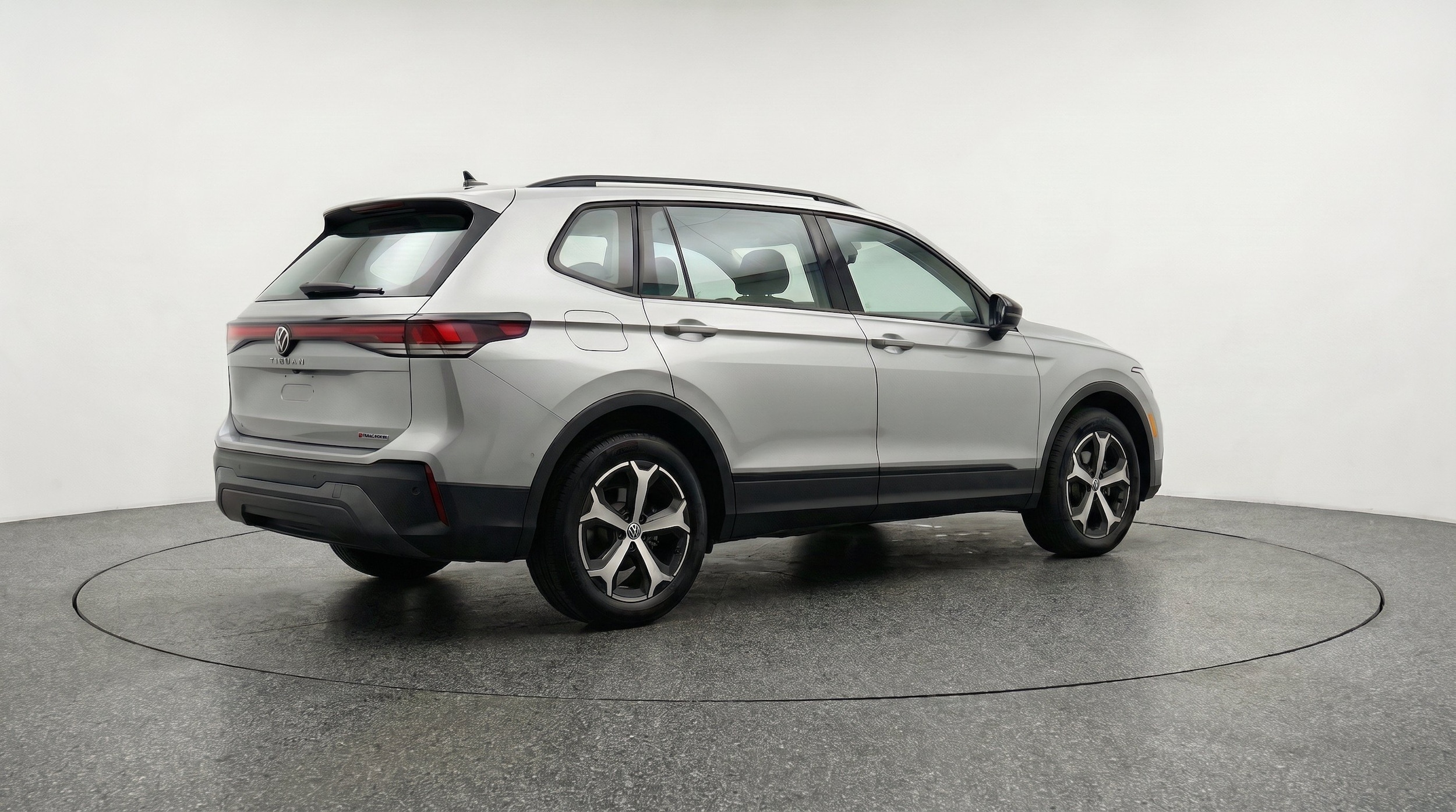 Thumbnail: 2026 Volkswagen Tiguan - 9
