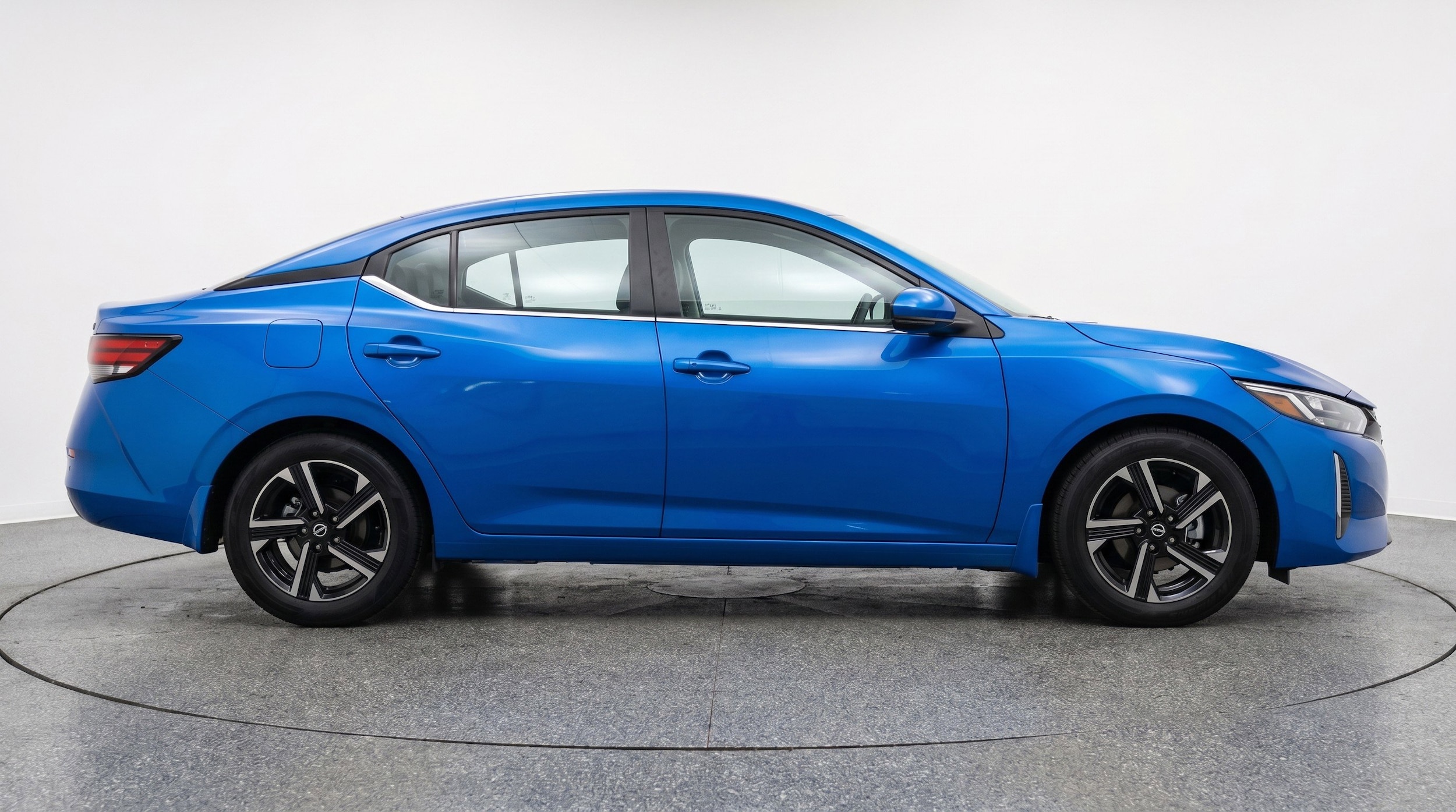 Thumbnail: 2025 Nissan Sentra - 11