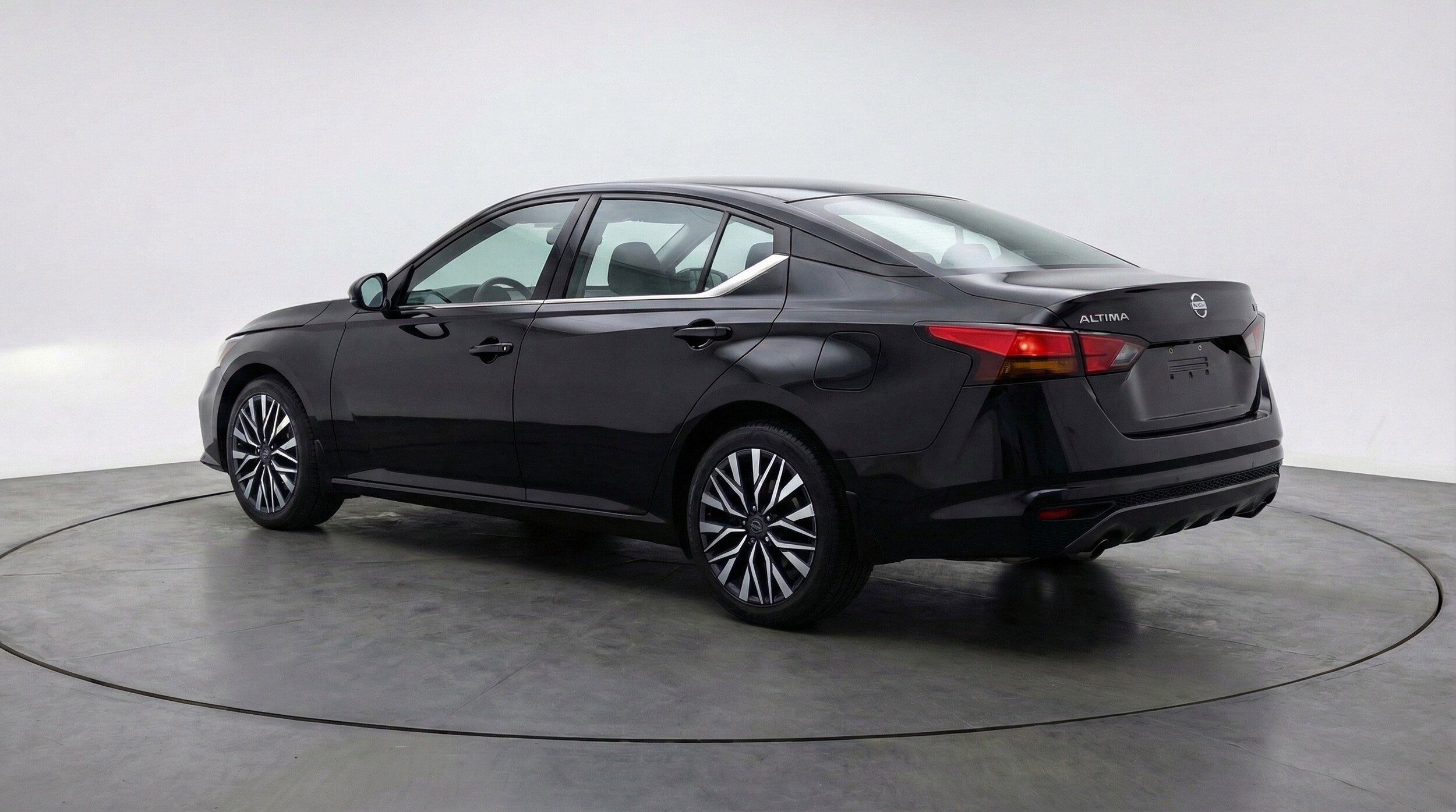 Thumbnail: 2025 Nissan Altima - 6