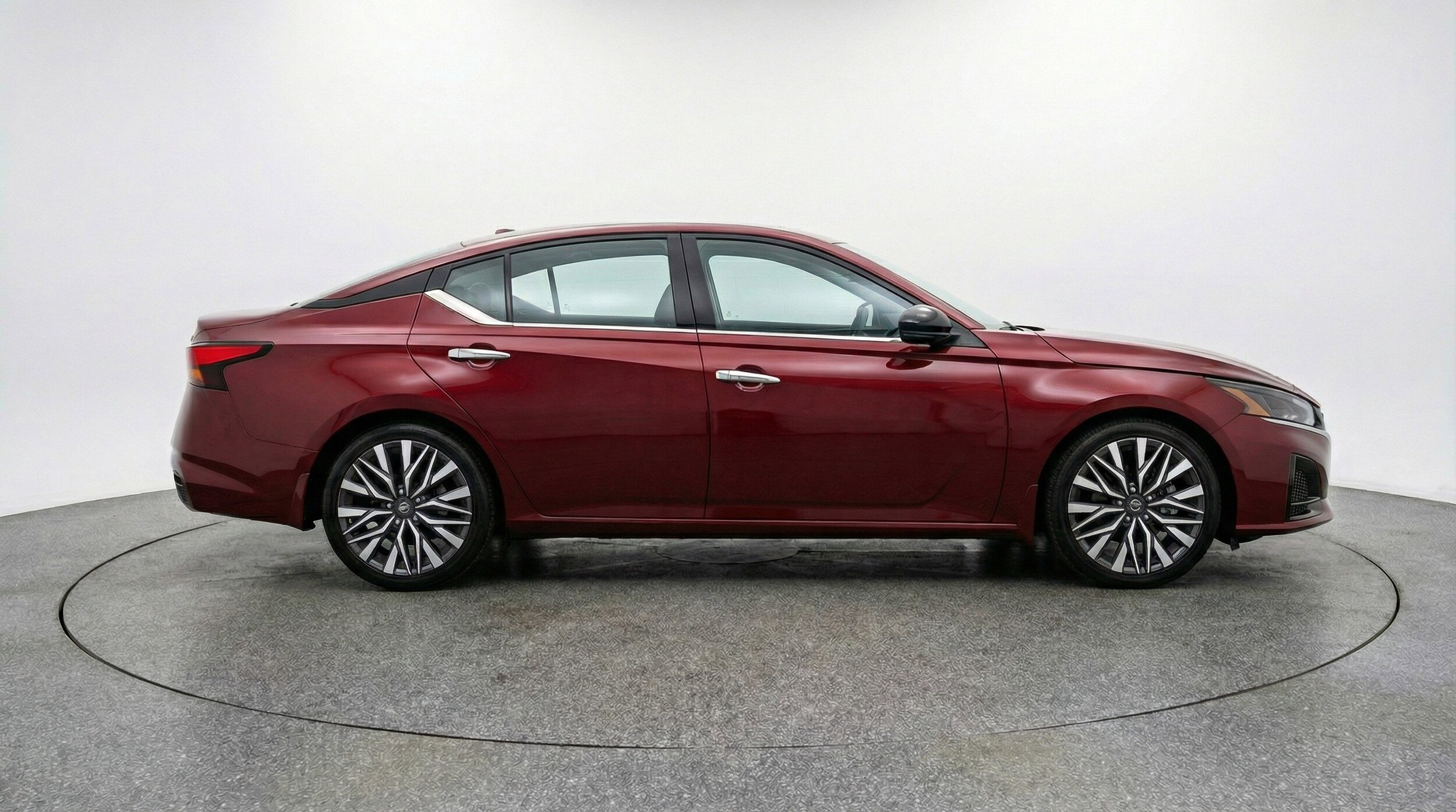 Thumbnail: 2025 Nissan Altima - 11