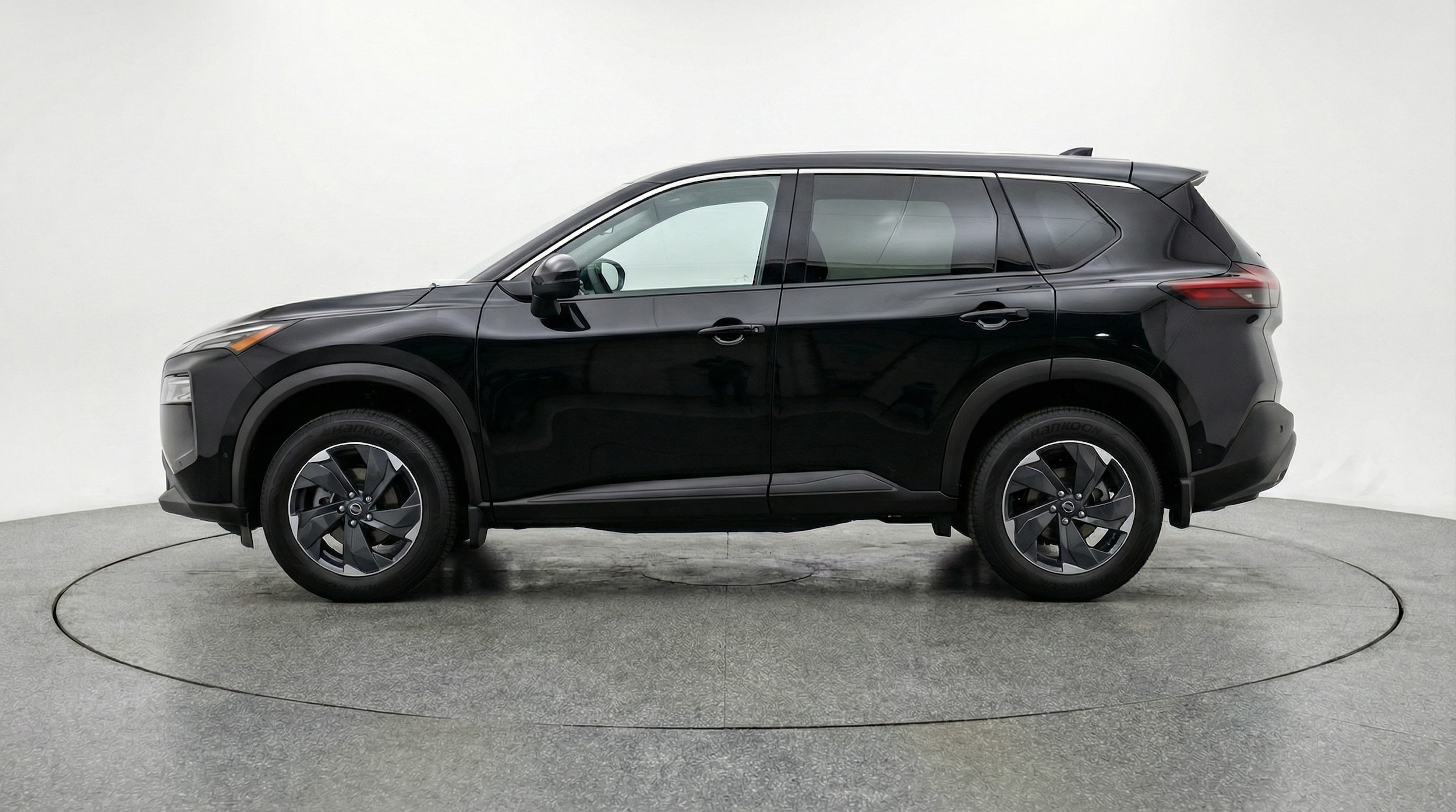 Thumbnail: 2025 Nissan Rogue - 4