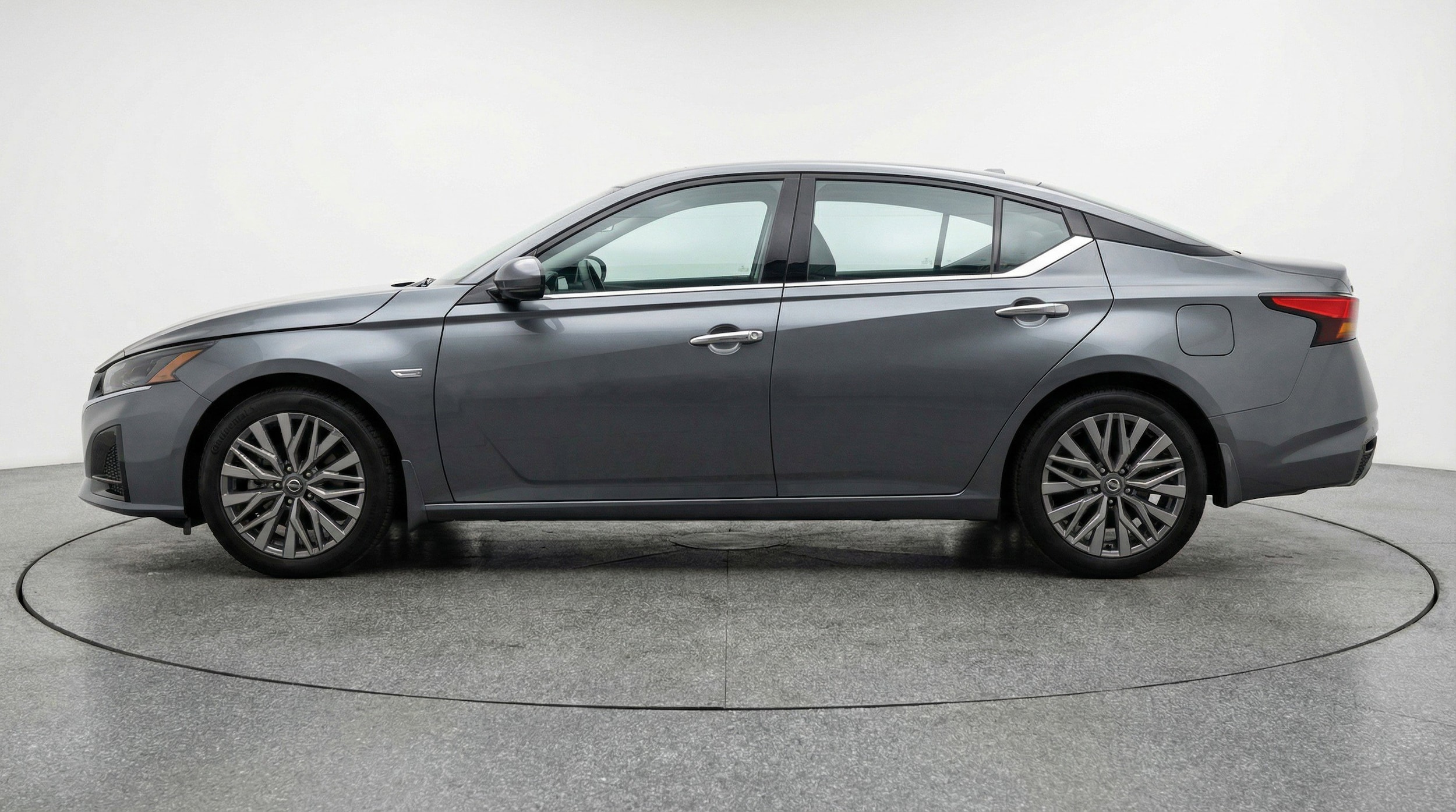 Thumbnail: 2025 Nissan Altima - 5