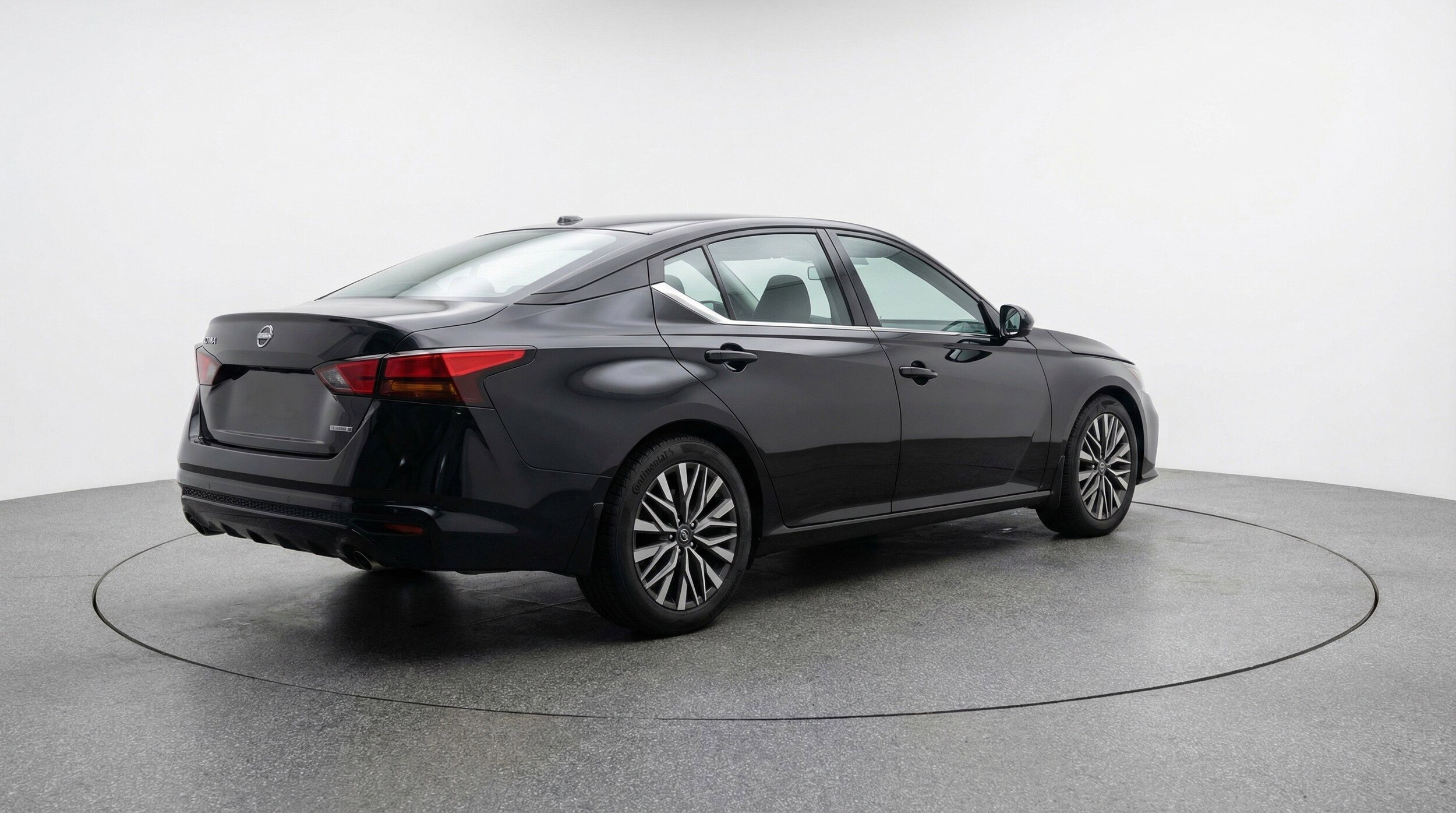 Thumbnail: 2025 Nissan Altima - 9