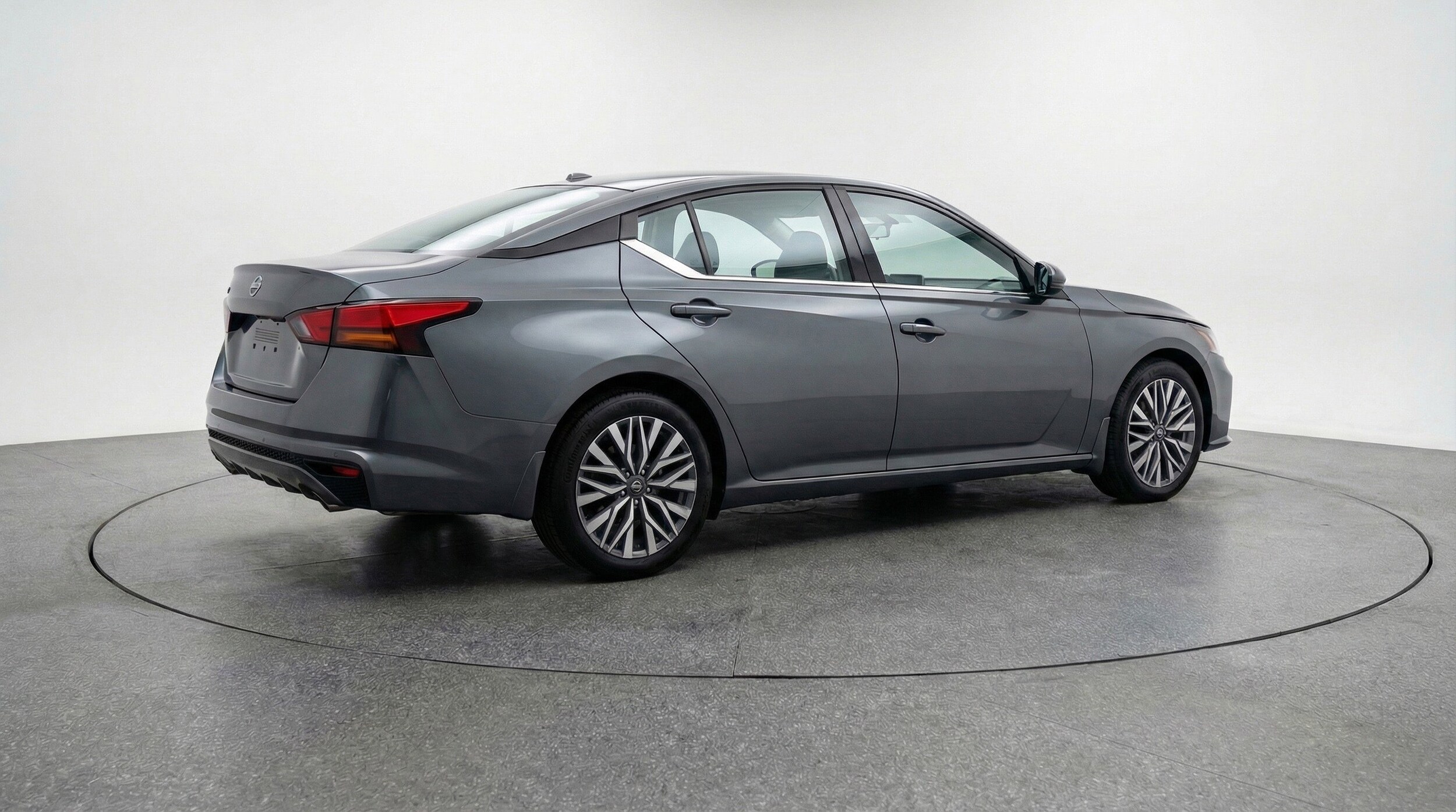 Thumbnail: 2025 Nissan Altima - 9