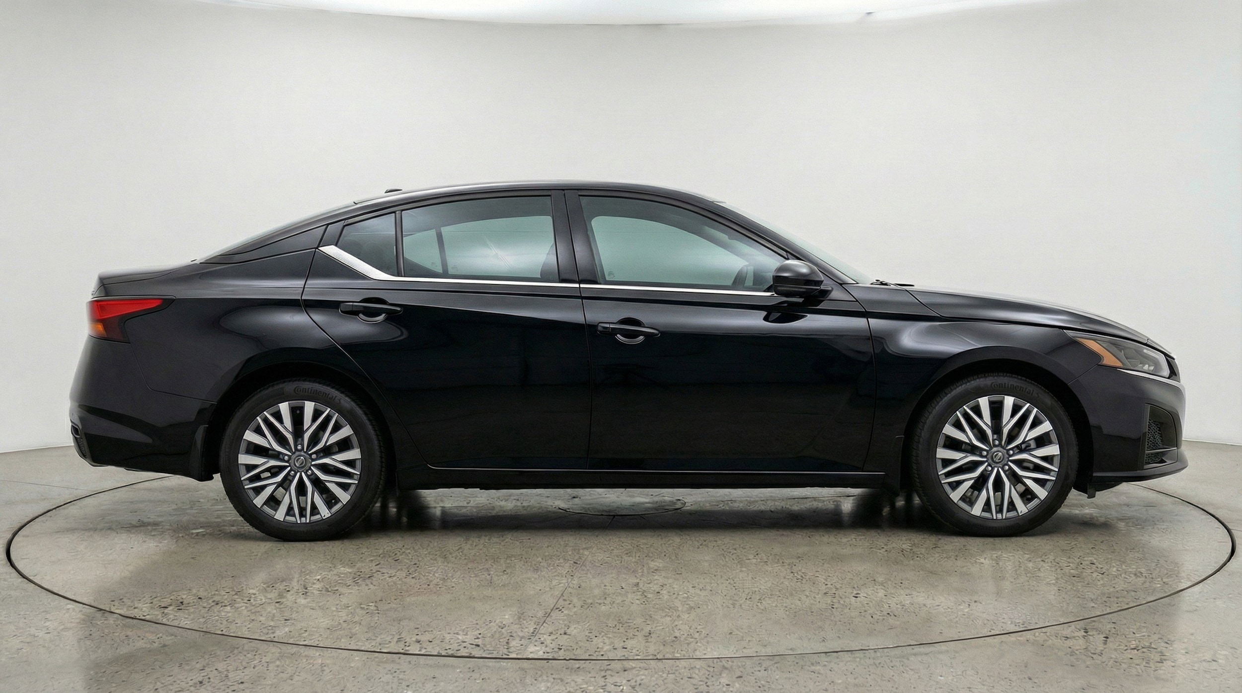 Thumbnail: 2025 Nissan Altima - 11