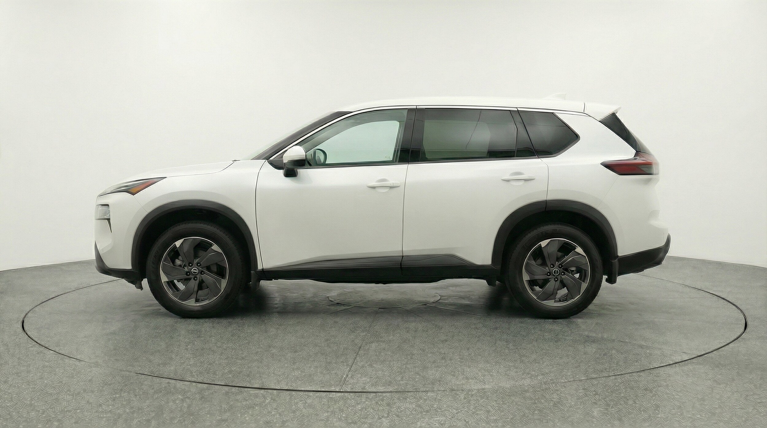 Thumbnail: 2025 Nissan Rogue - 5