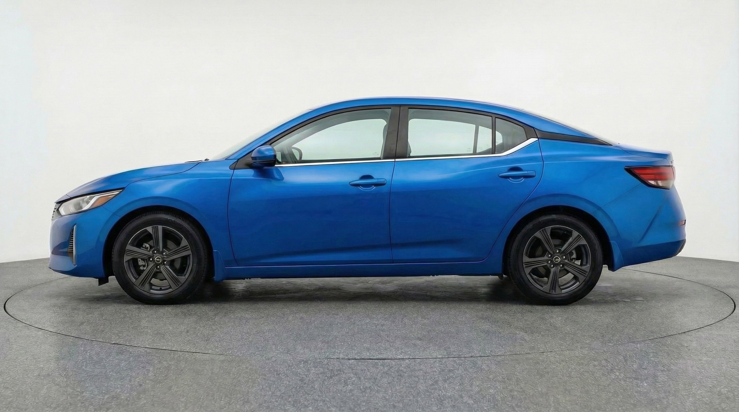 Thumbnail: 2025 Nissan Sentra - 5