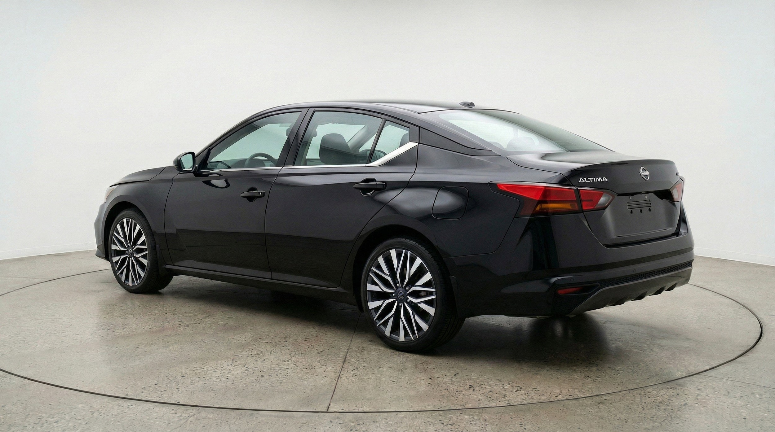 Thumbnail: 2025 Nissan Altima - 6