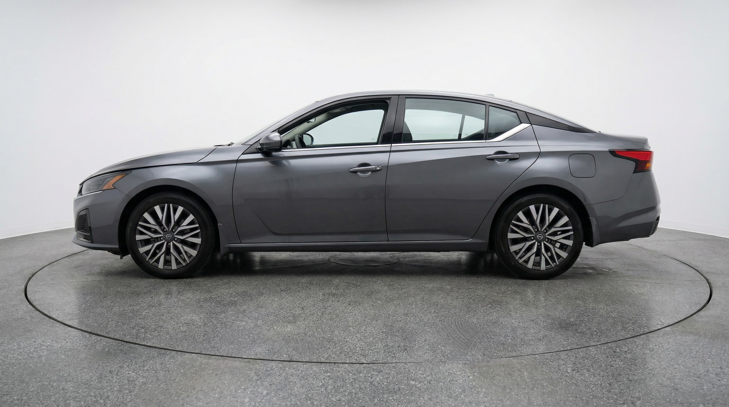 Thumbnail: 2025 Nissan Altima - 4