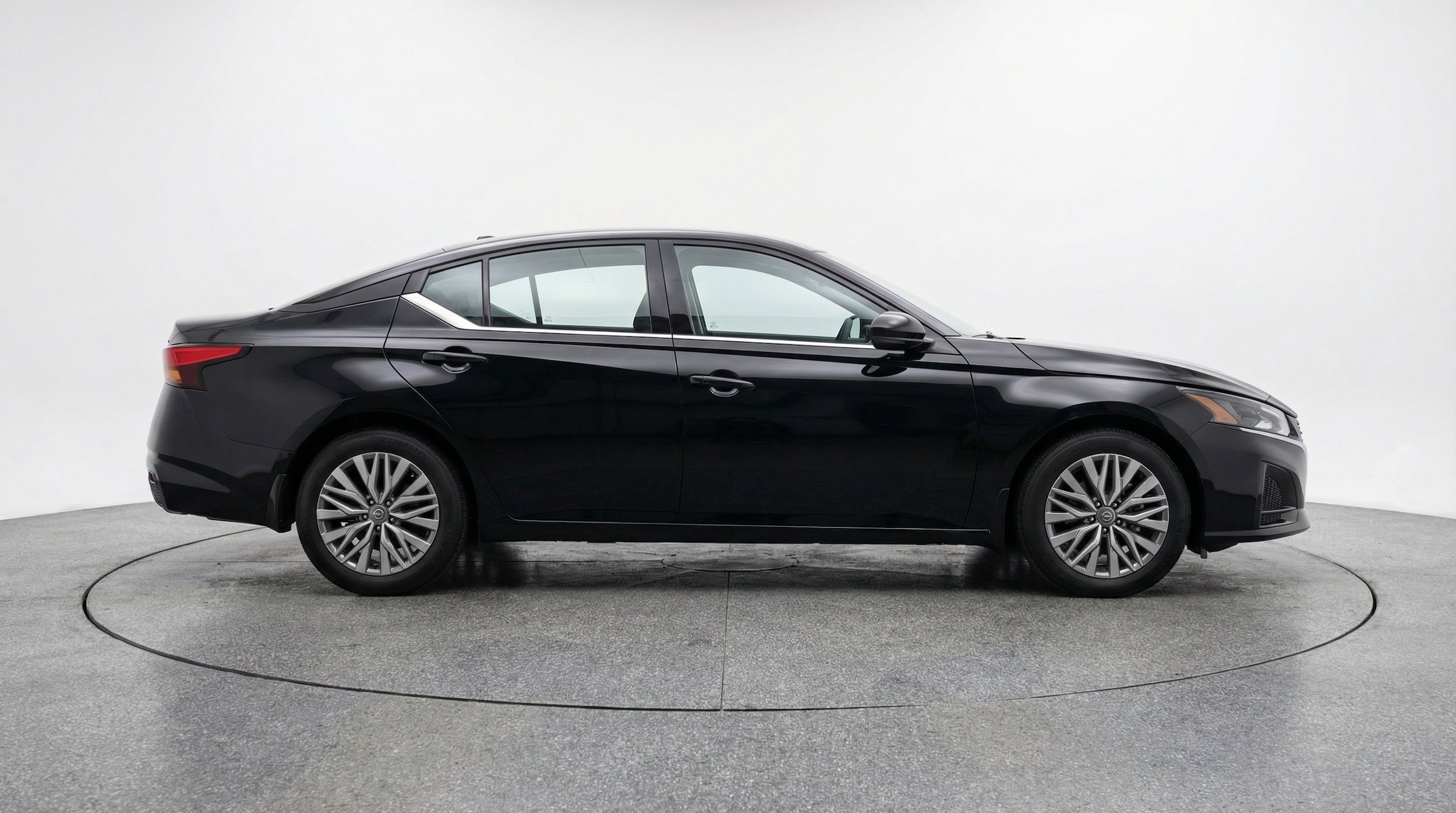 Thumbnail: 2025 Nissan Altima - 11