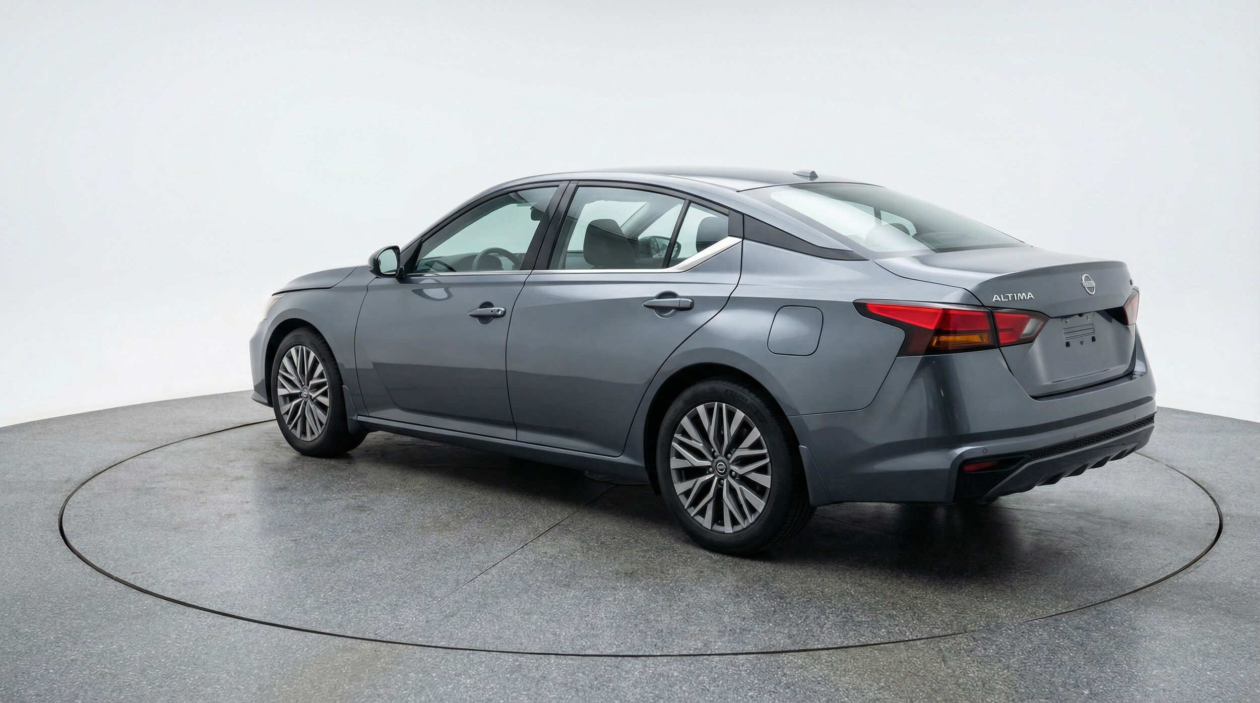 Thumbnail: 2025 Nissan Altima - 5