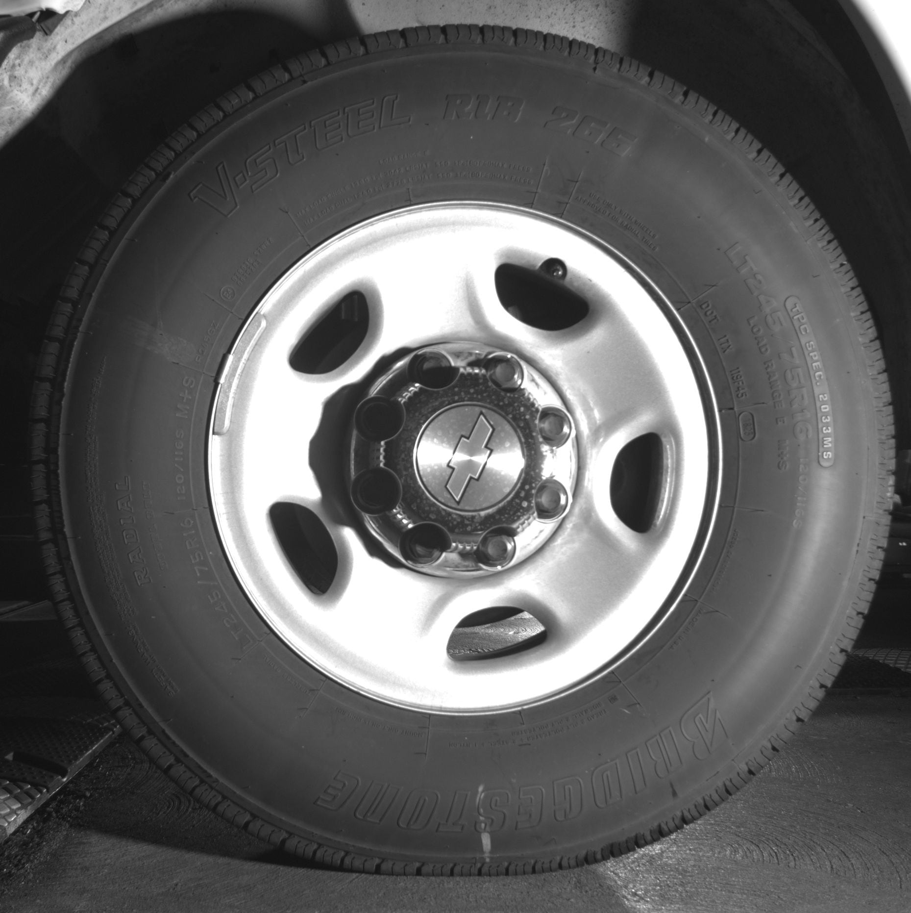 Thumbnail: 2025 Chevrolet Express - 9