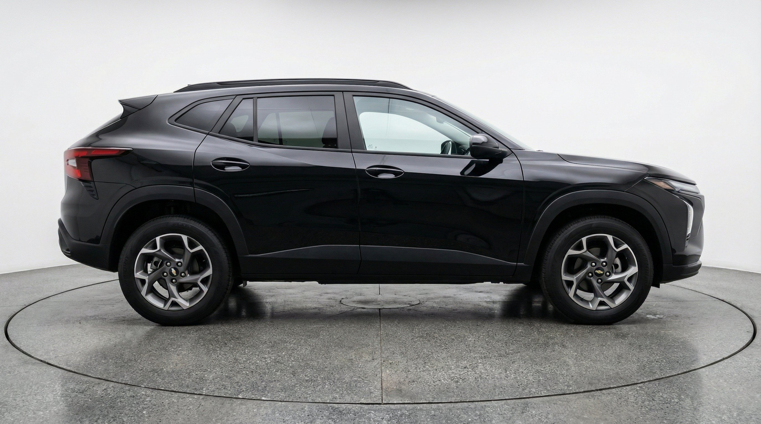 Thumbnail: 2025 Chevrolet Trax - 10