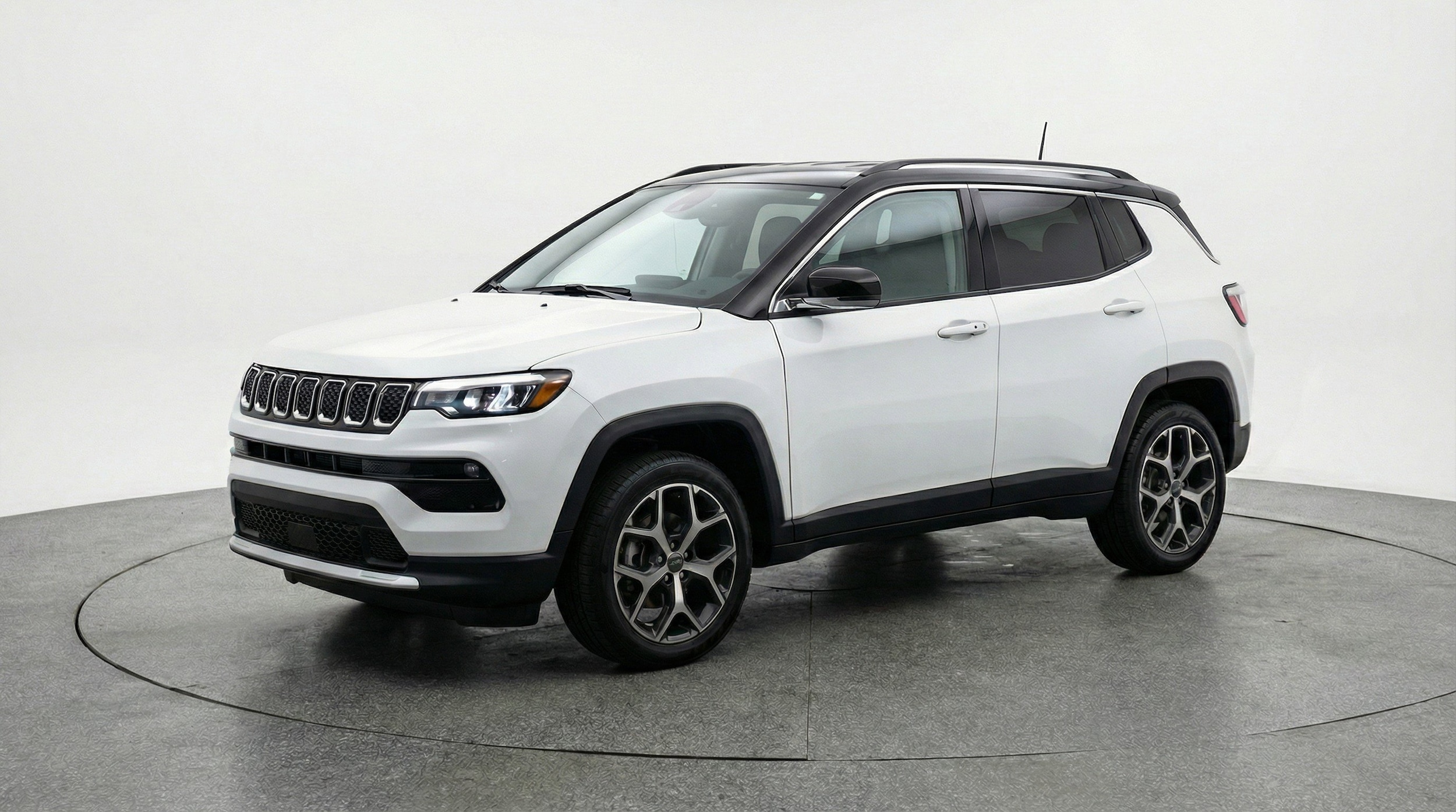 Thumbnail: 2025 Jeep Compass - 3