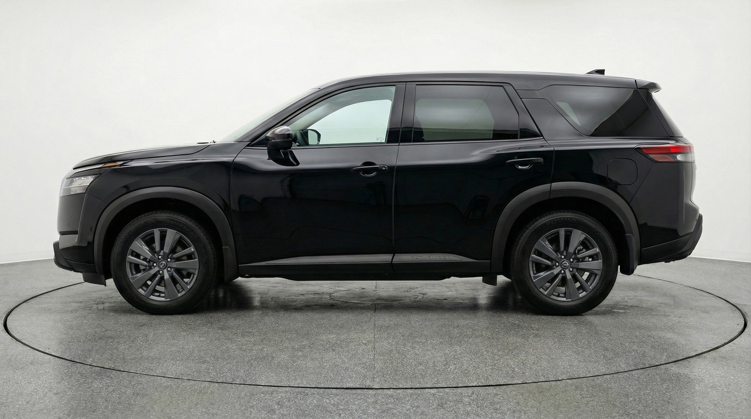 Thumbnail: 2025 Nissan Pathfinder - 5