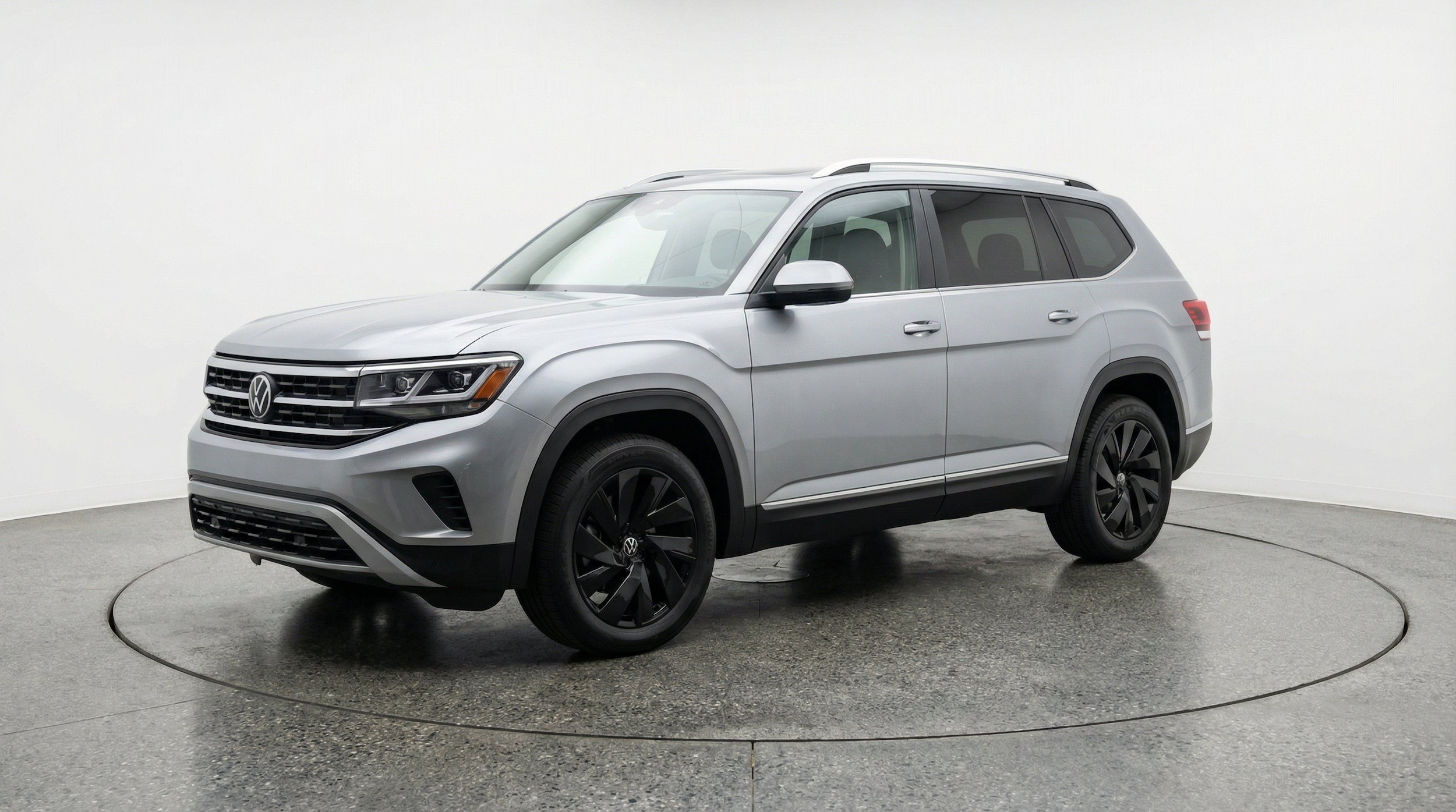 Thumbnail: 2026 Volkswagen Atlas - 3