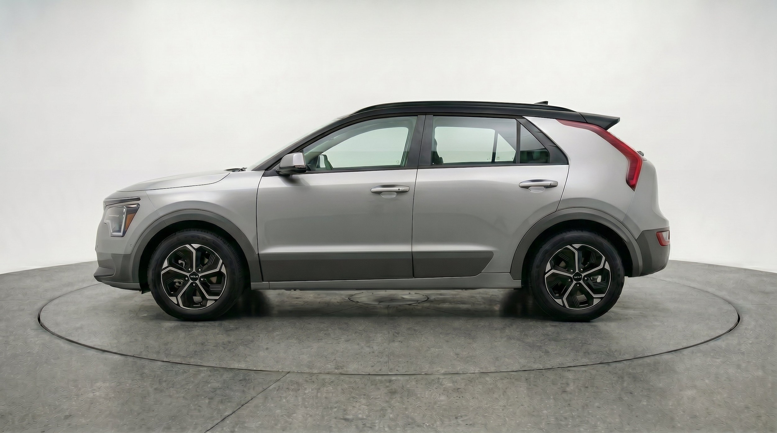 Thumbnail: 2026 Kia Niro - 5