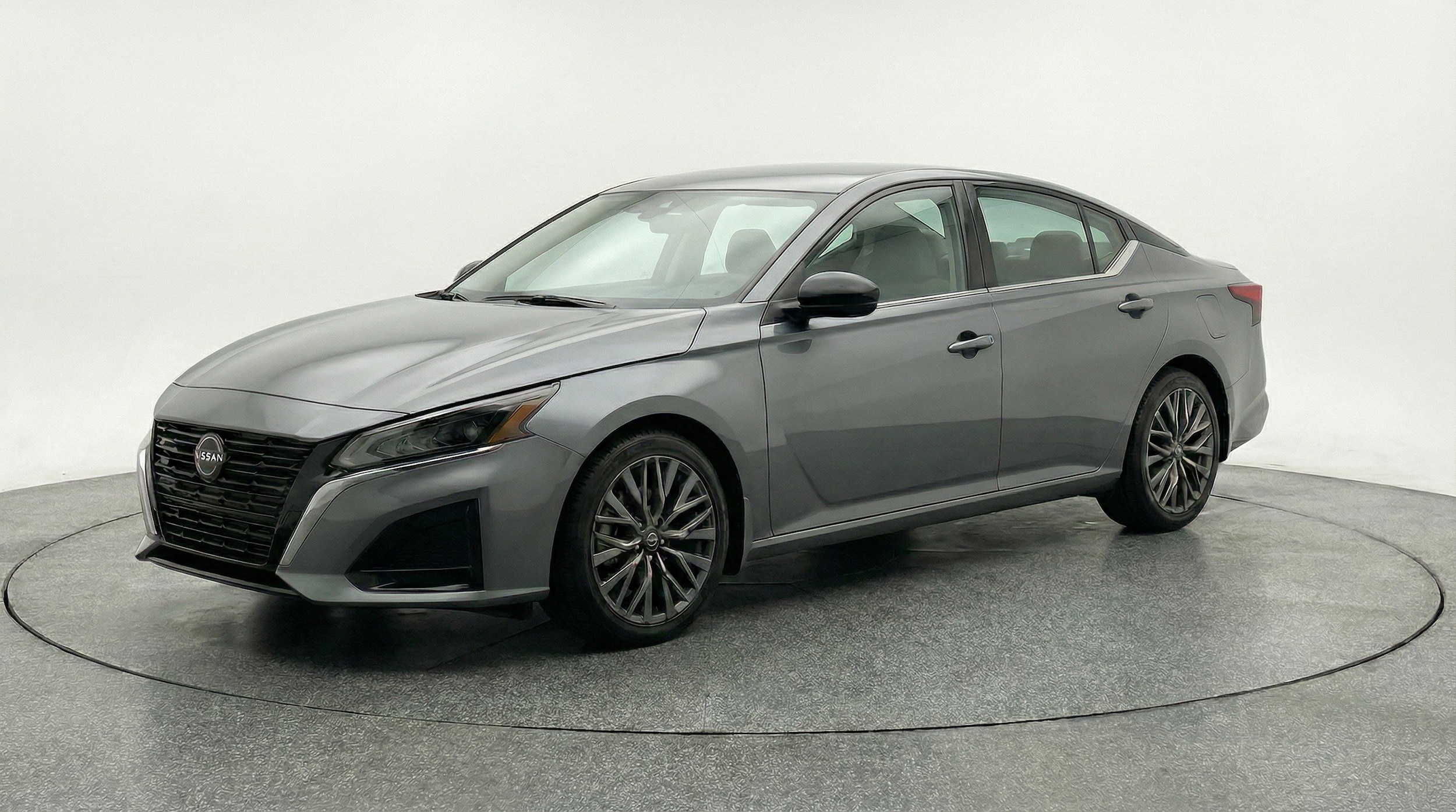 Thumbnail: 2025 Nissan Altima - 3