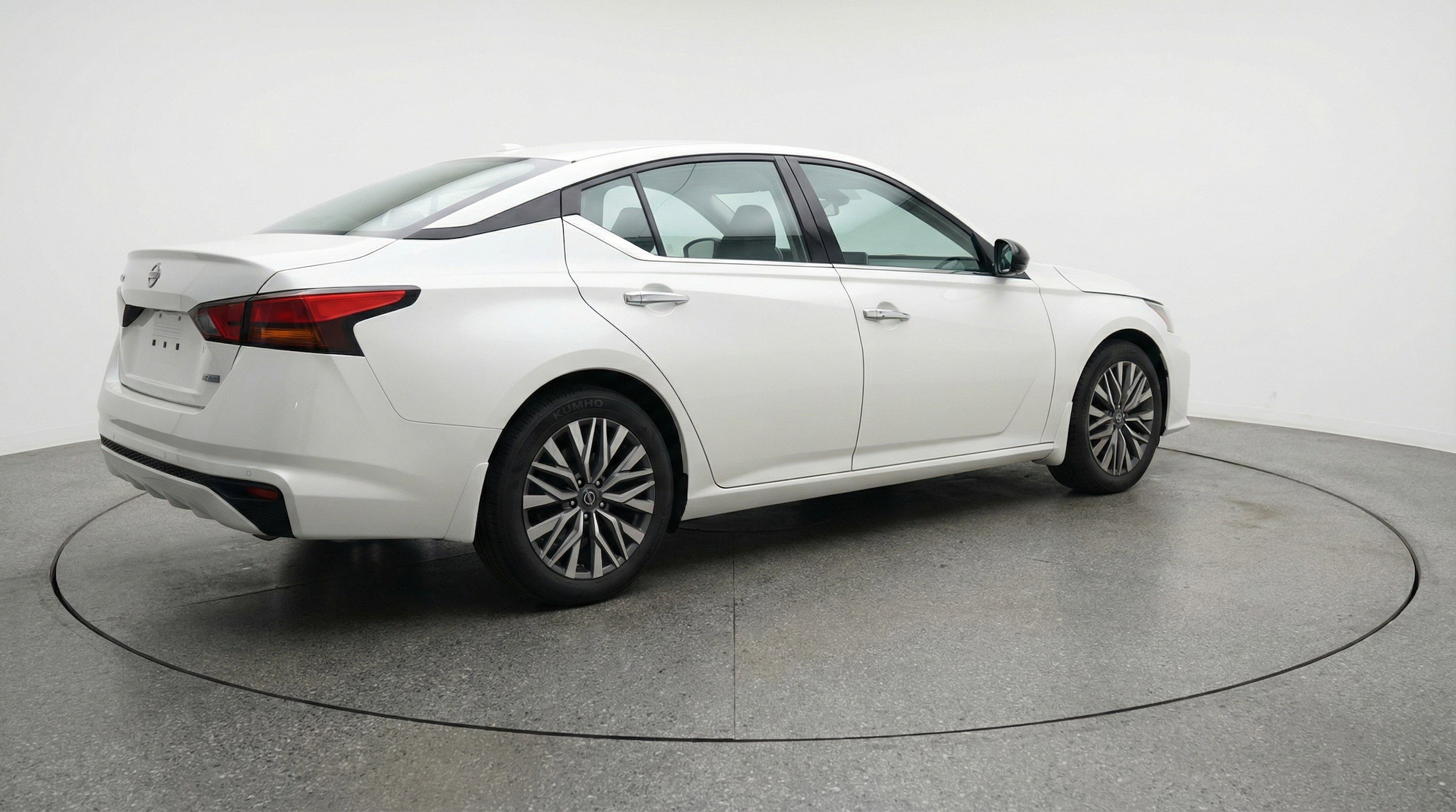 Thumbnail: 2025 Nissan Altima - 9