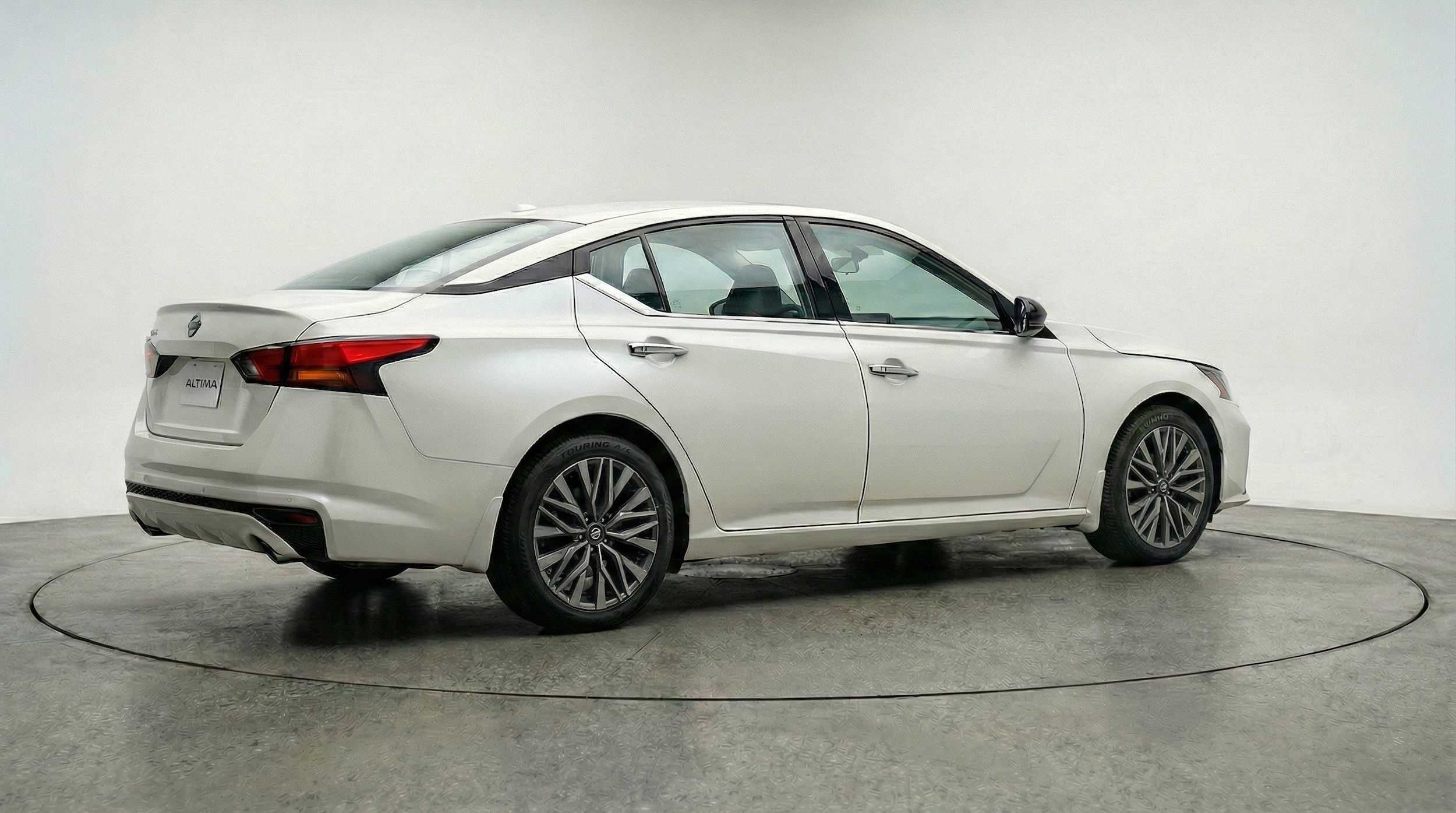 Thumbnail: 2025 Nissan Altima - 9