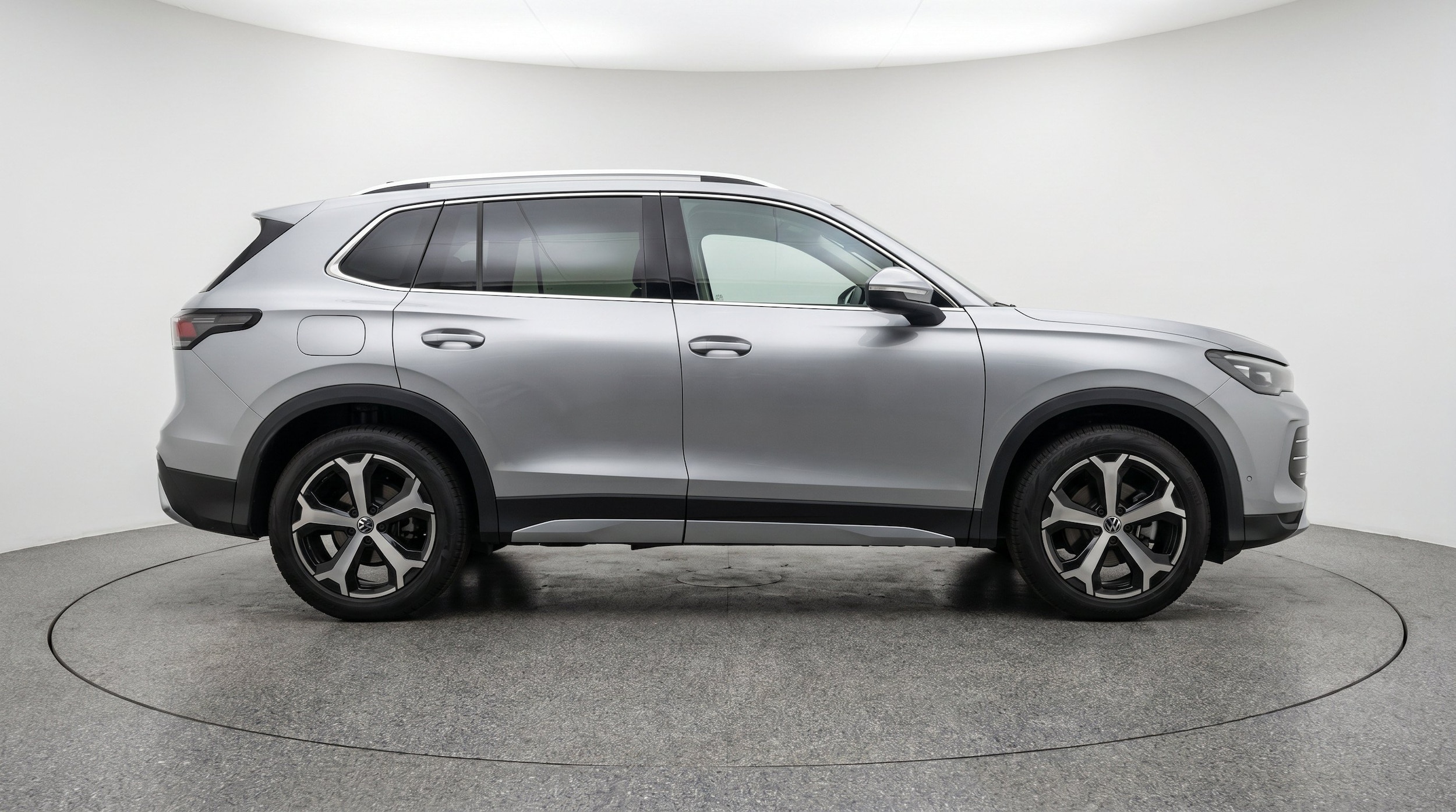 Thumbnail: 2026 Volkswagen Tiguan - 11