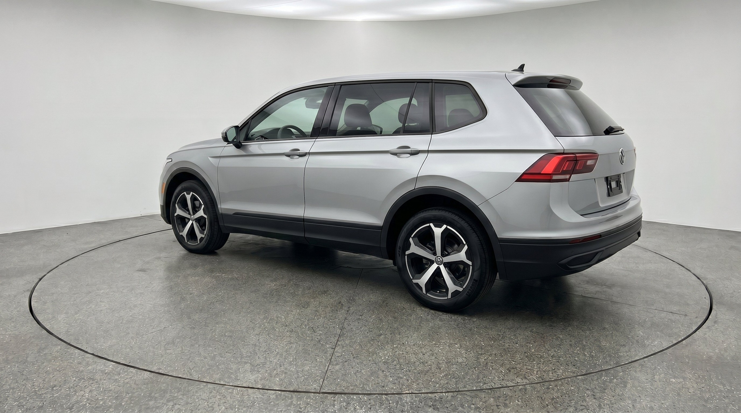 Thumbnail: 2026 Volkswagen Tiguan - 6