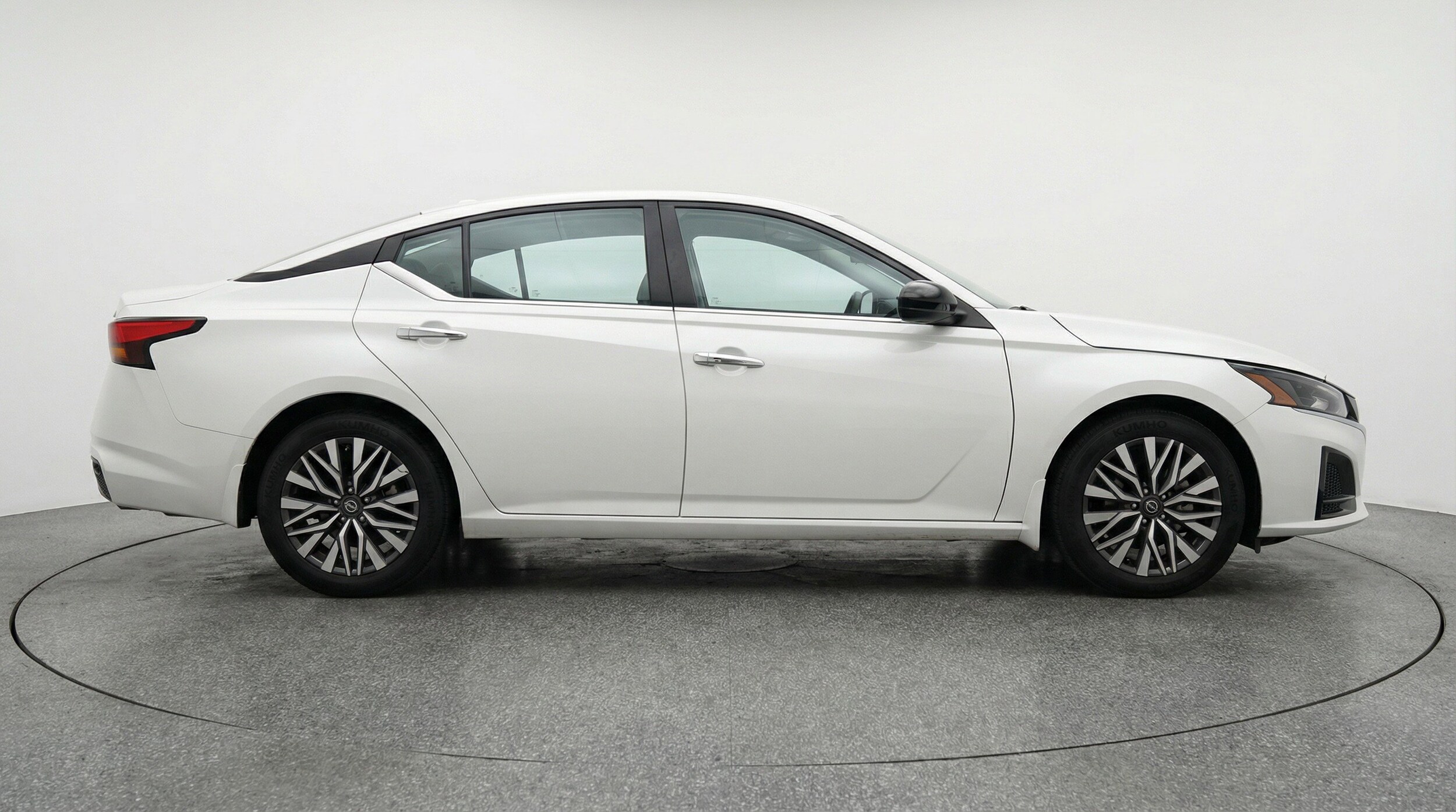 Thumbnail: 2025 Nissan Altima - 11