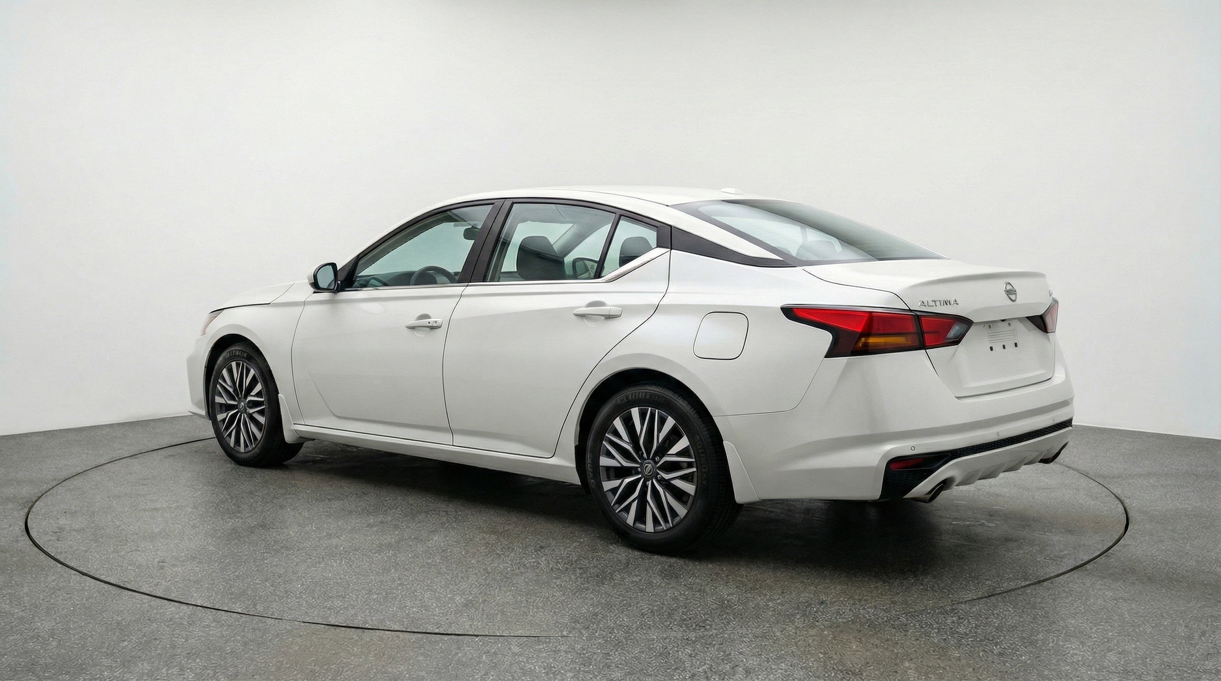 Thumbnail: 2025 Nissan Altima - 6