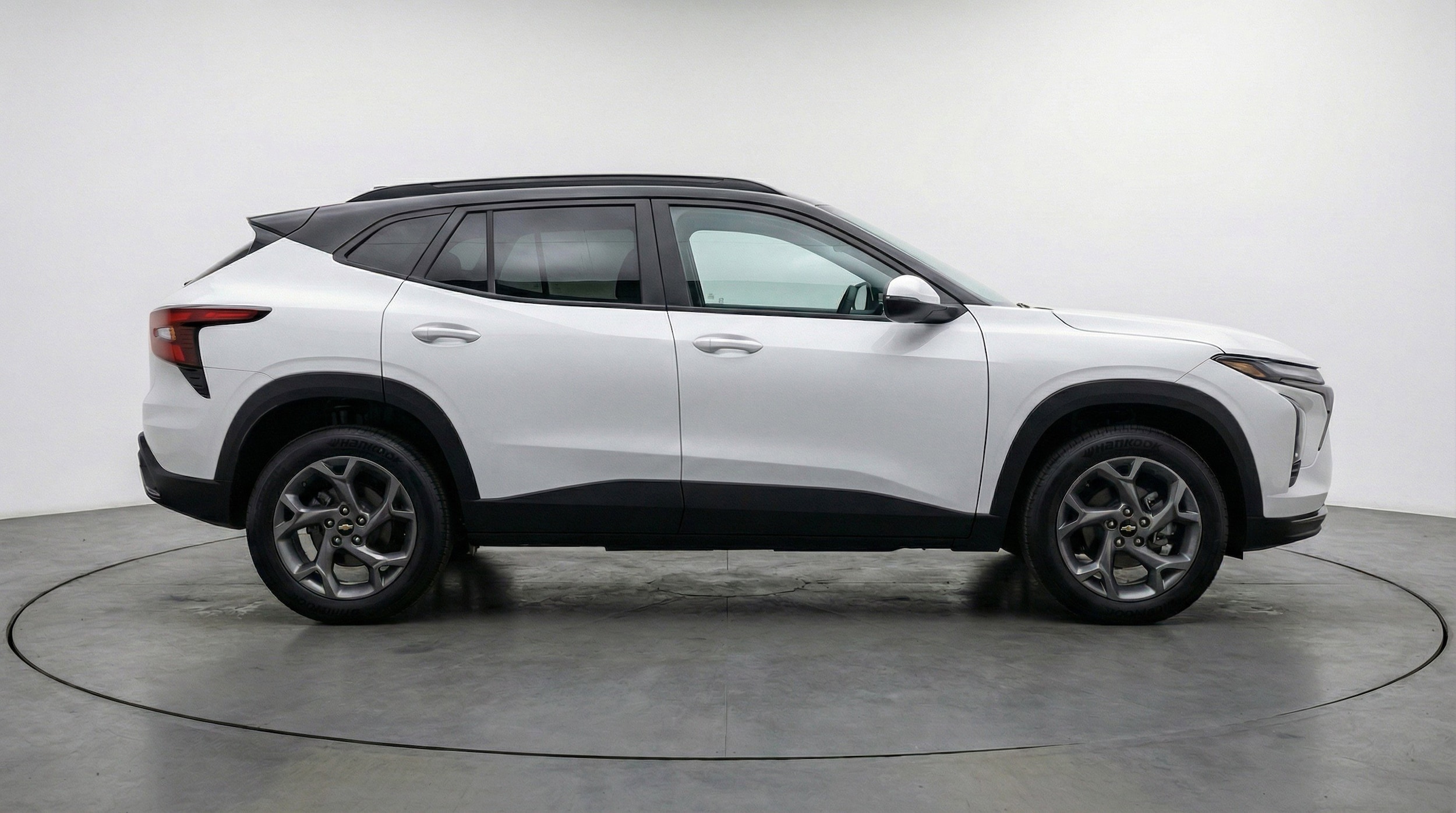 Thumbnail: 2025 Chevrolet Trax - 11