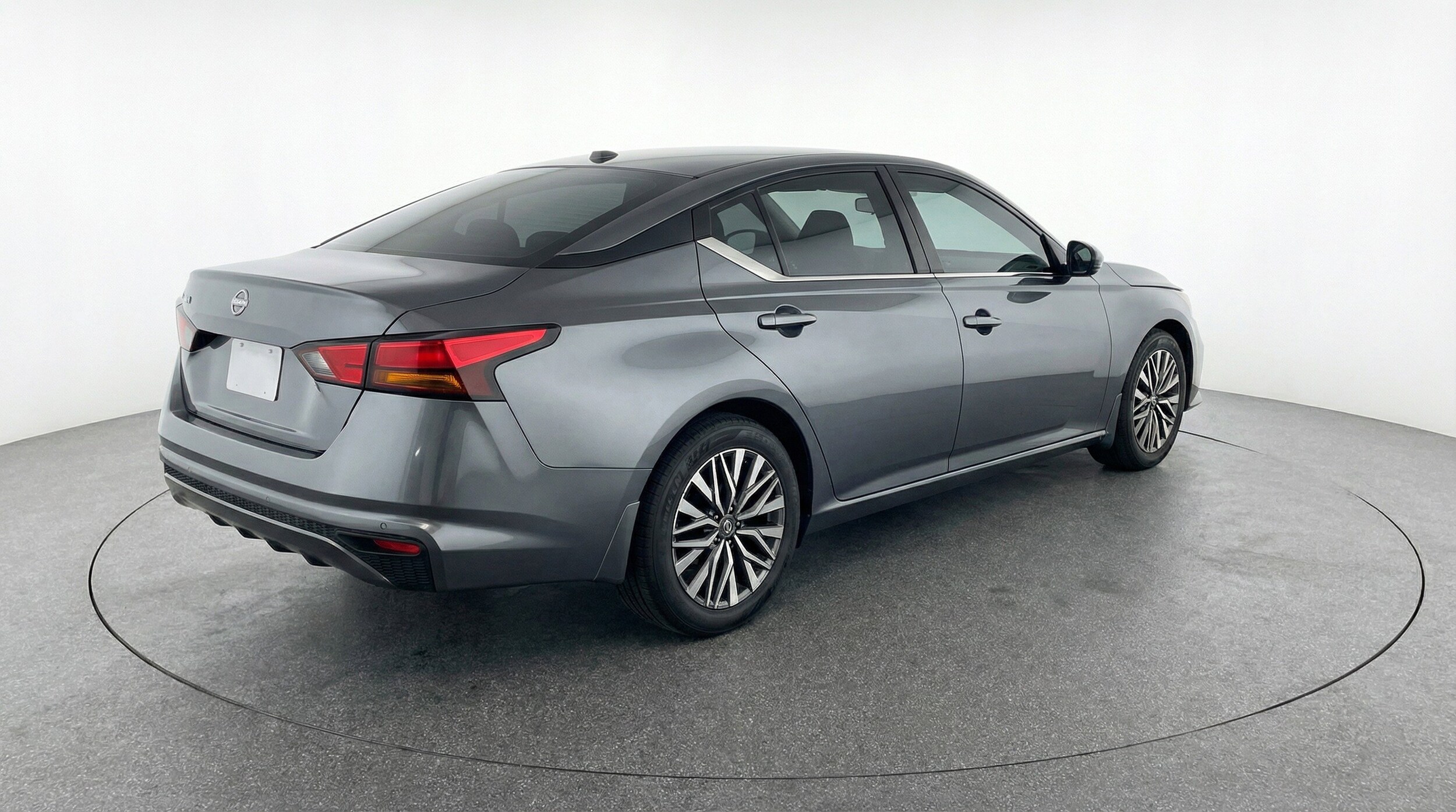 Thumbnail: 2025 Nissan Altima - 9