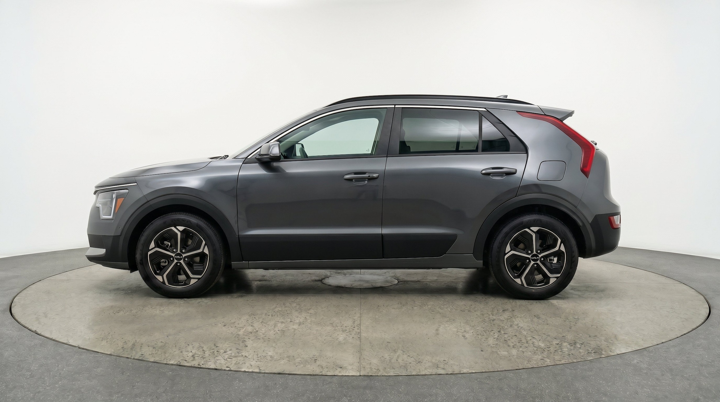 Thumbnail: 2026 Kia Niro - 5